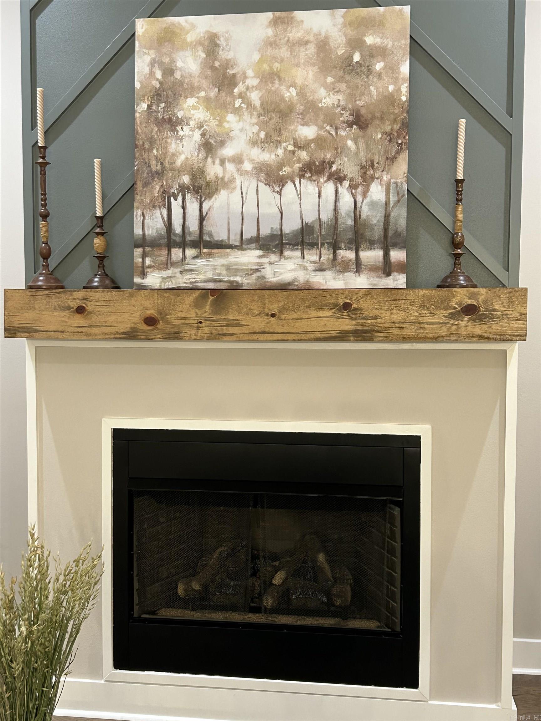 HURRICANE LAKE EST - Residential