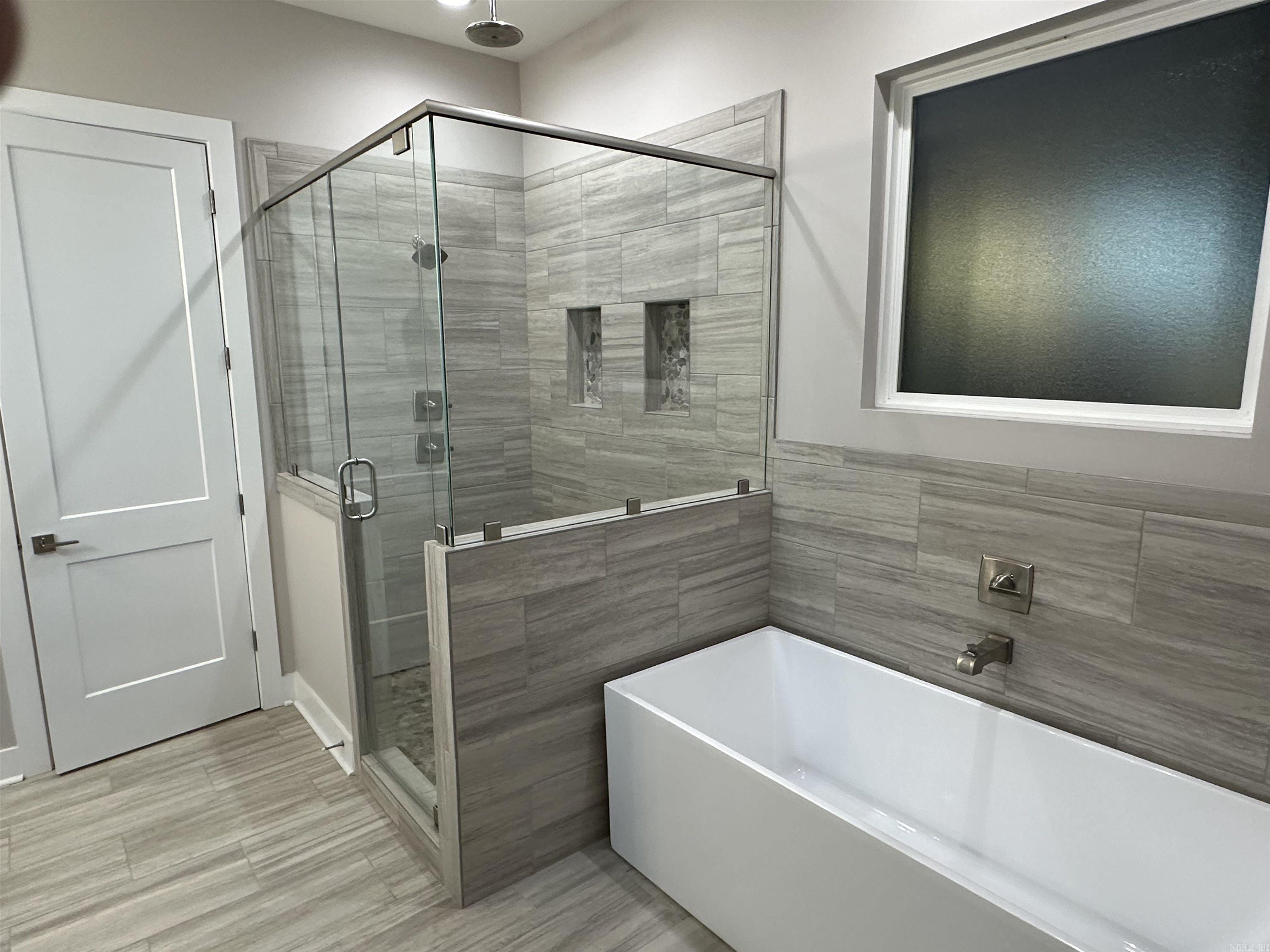 HURRICANE LAKE EST - Residential