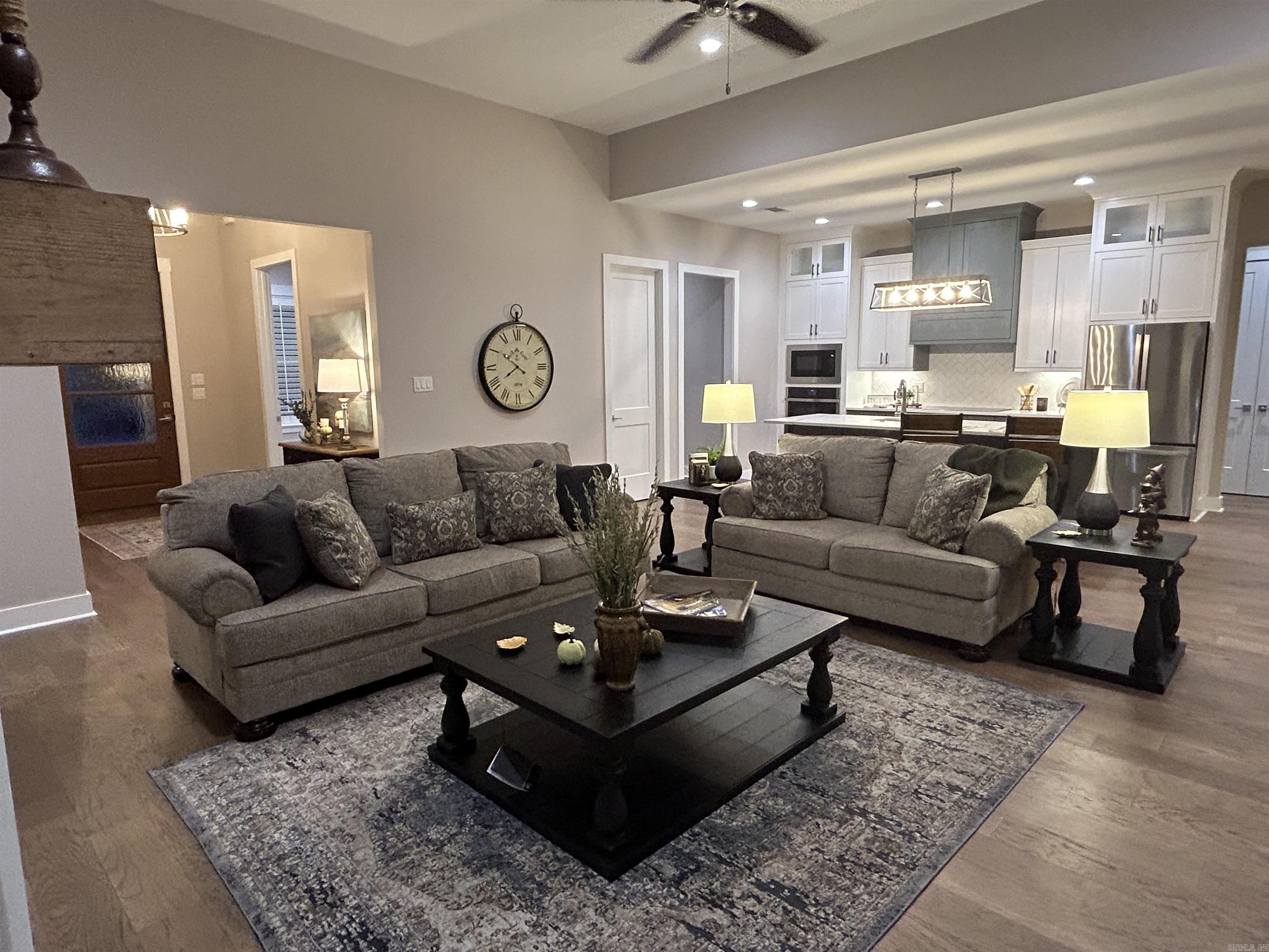 HURRICANE LAKE EST - Residential