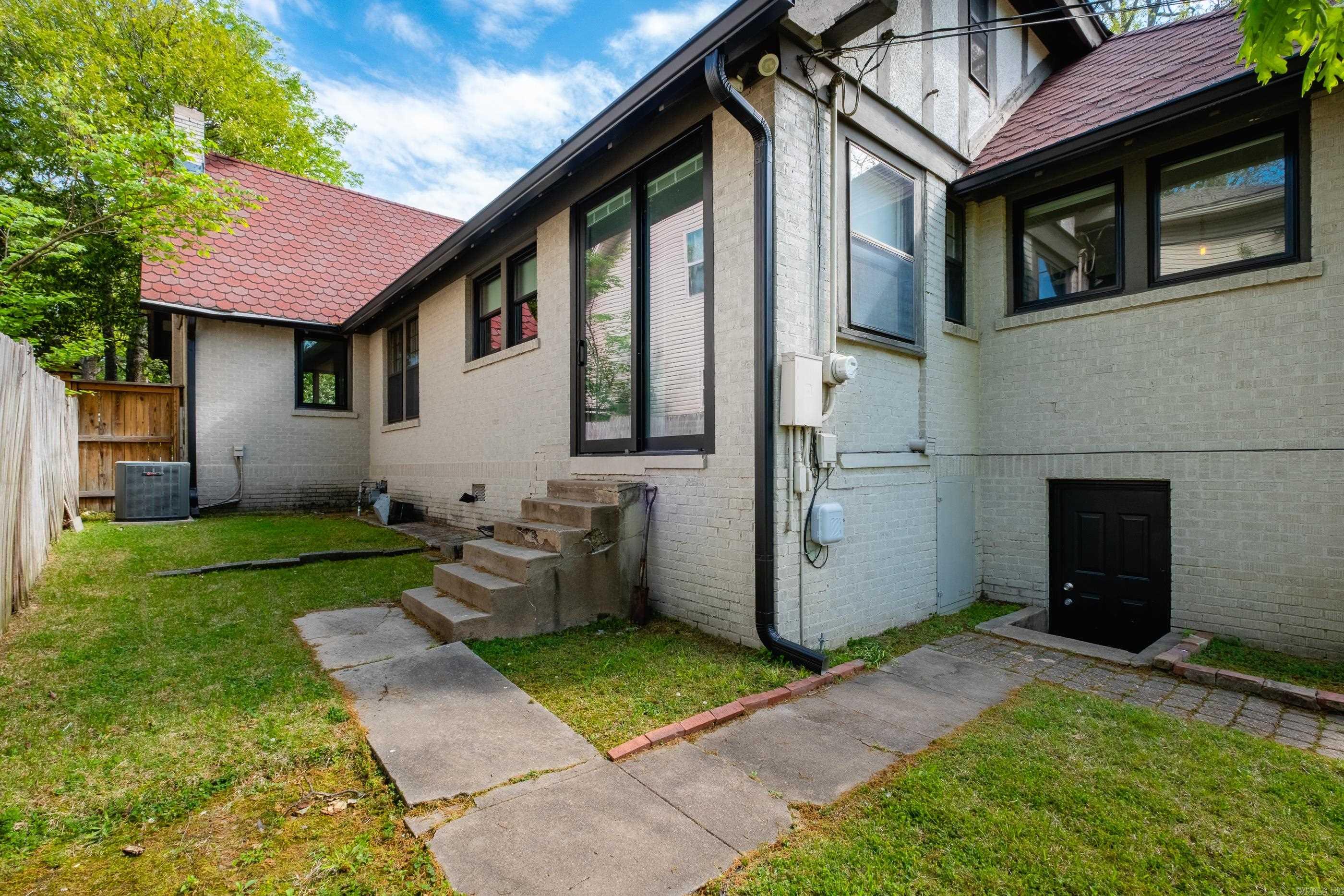 MCGEHEE - Residential