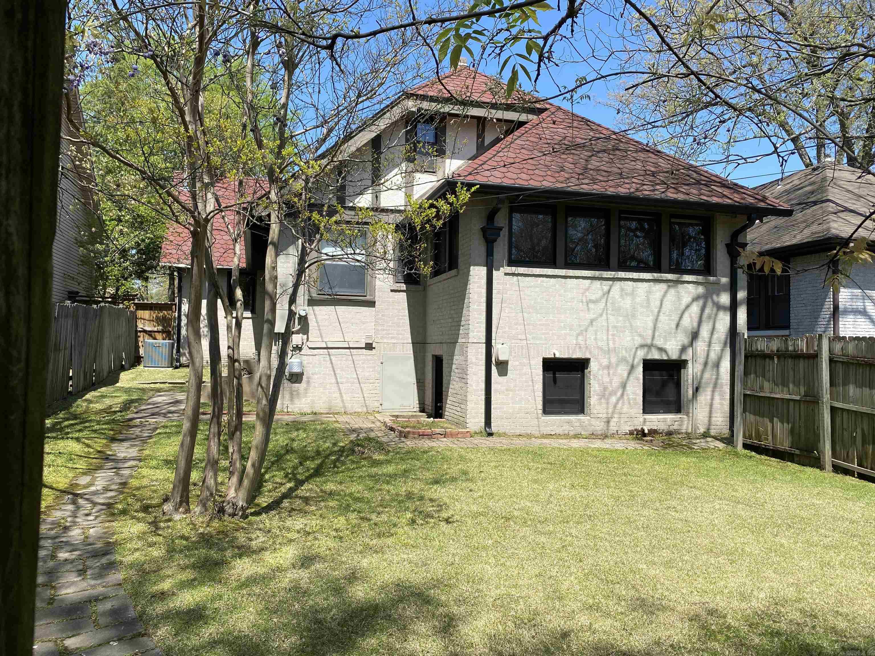 MCGEHEE - Residential