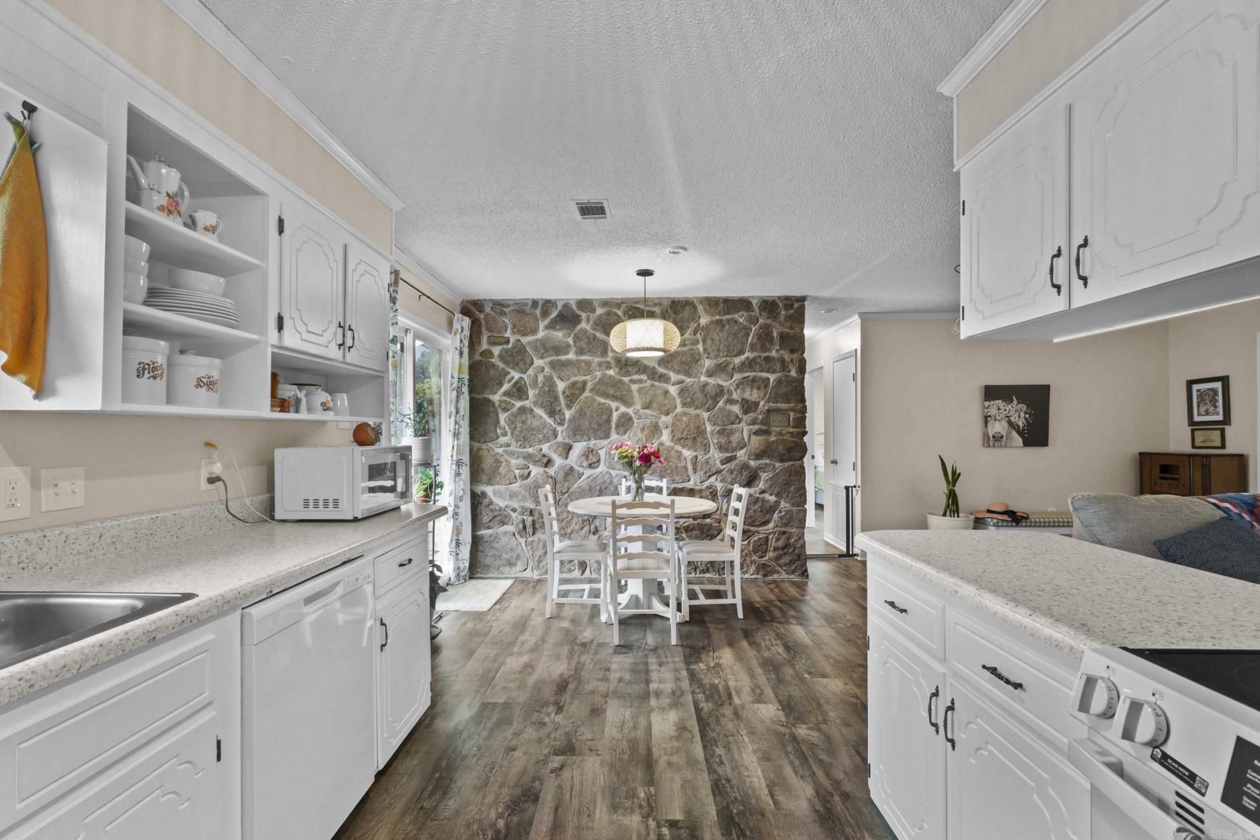 LIBERTY CREEK EST - Residential