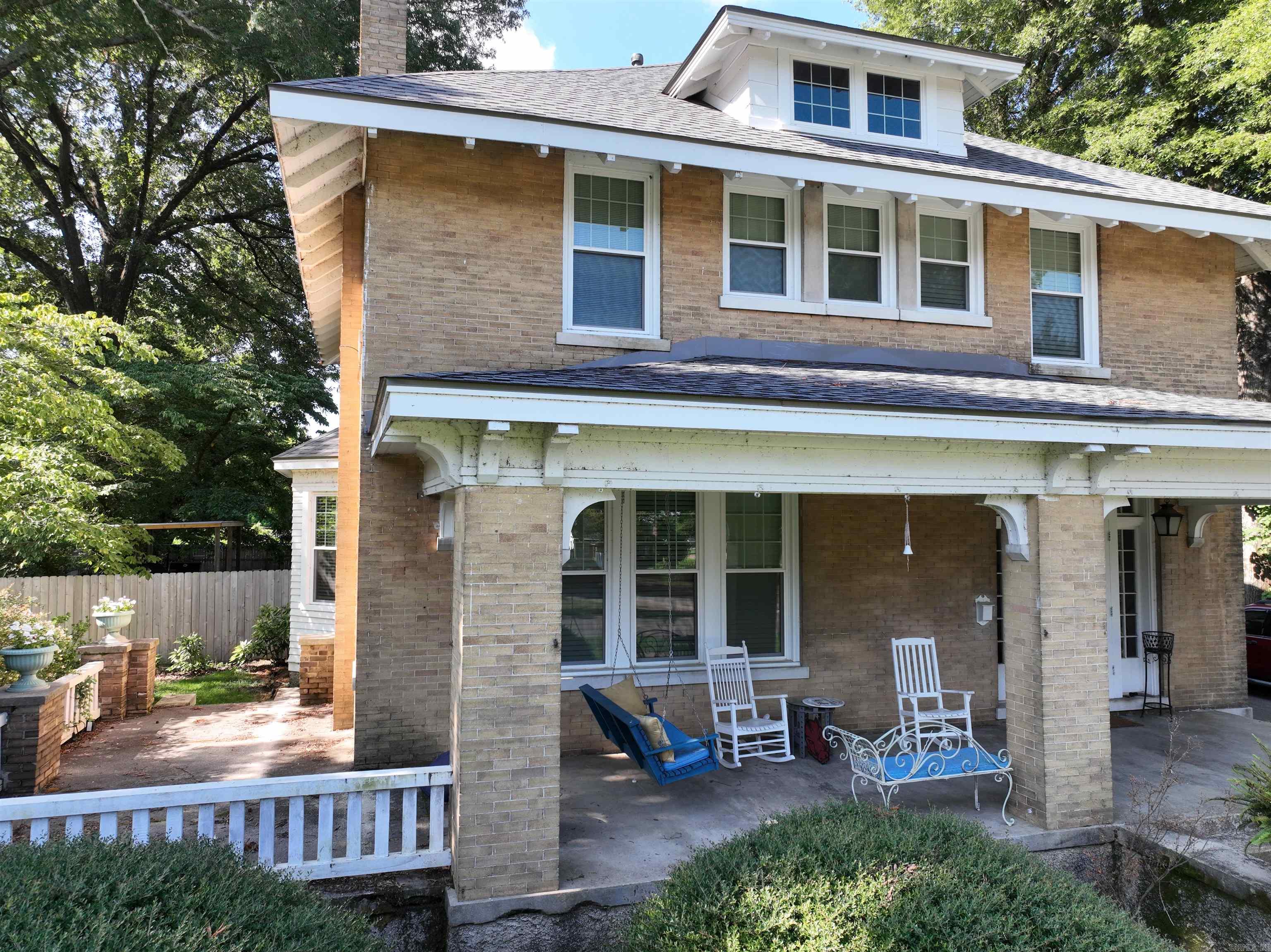 ROBERTSONS ADD - Residential