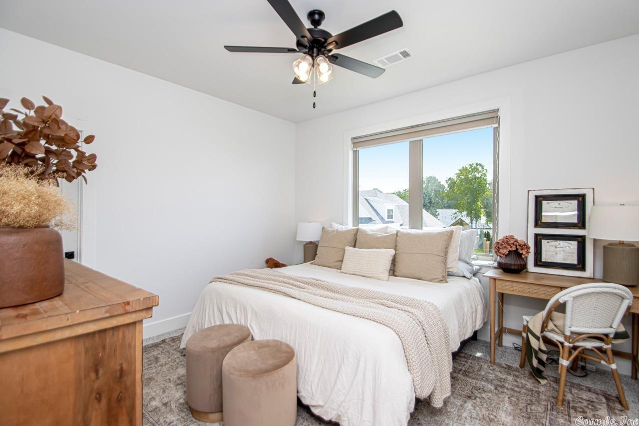 THE POINTE HURRICANE ESTATES - Residential