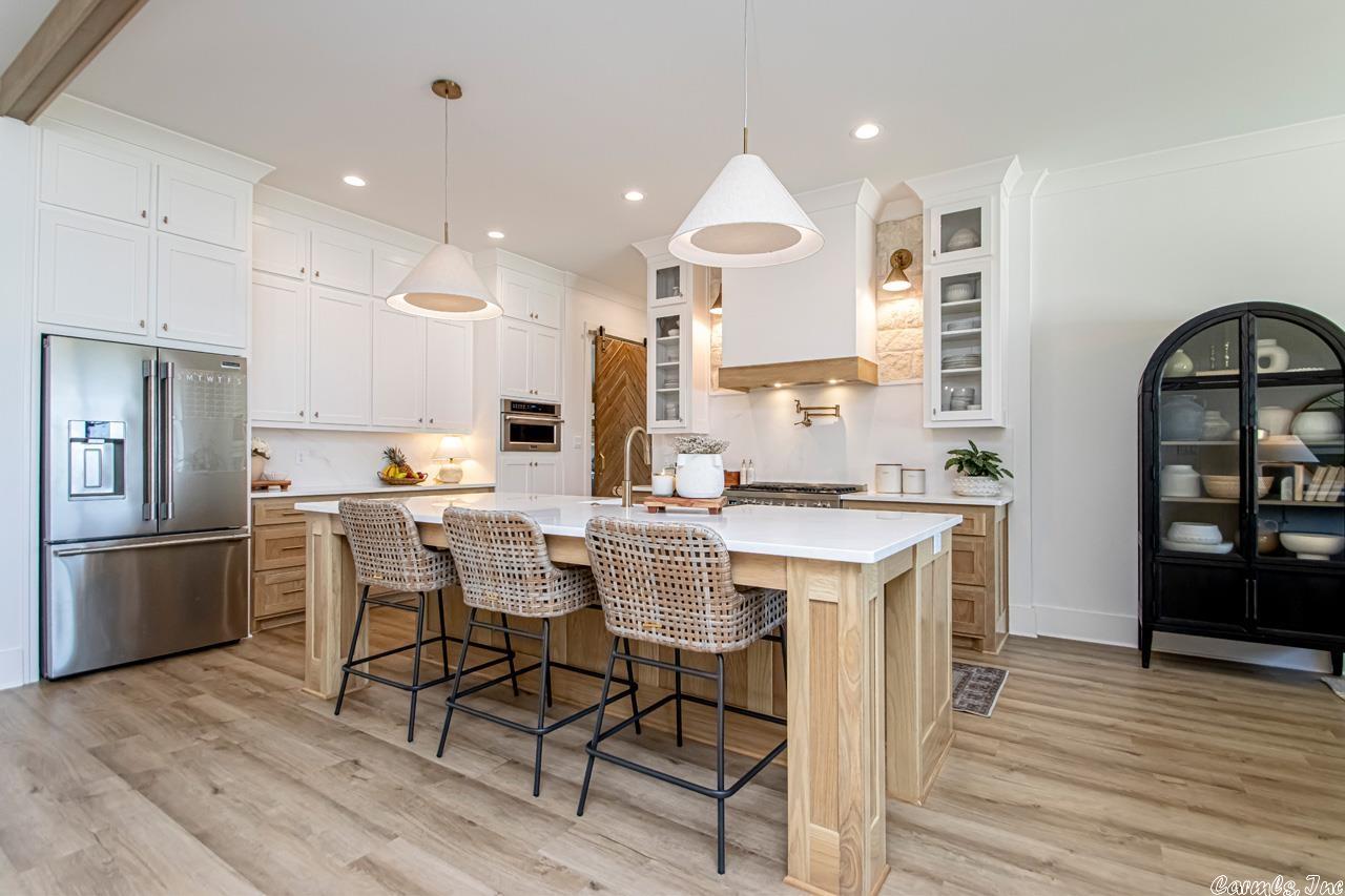 THE POINTE HURRICANE ESTATES - Residential