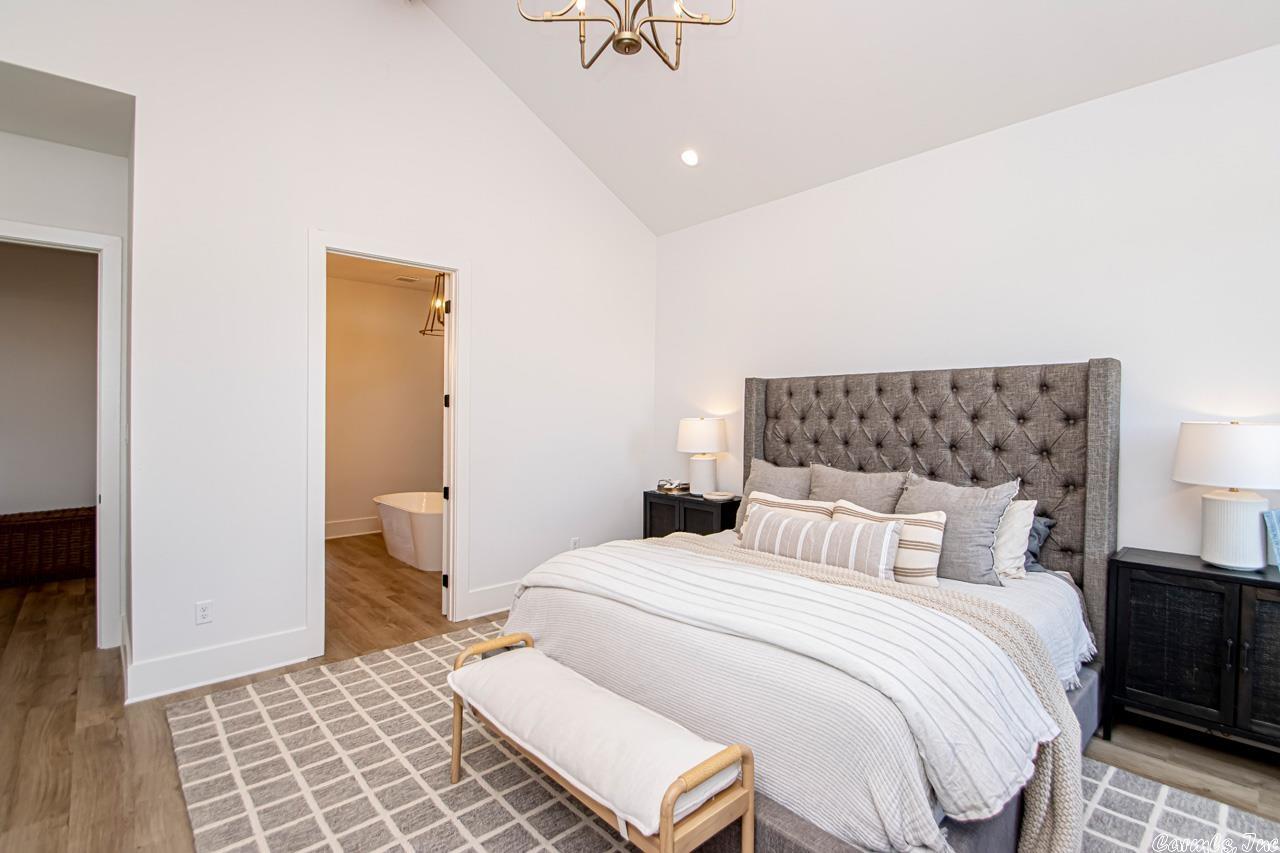 THE POINTE HURRICANE ESTATES - Residential