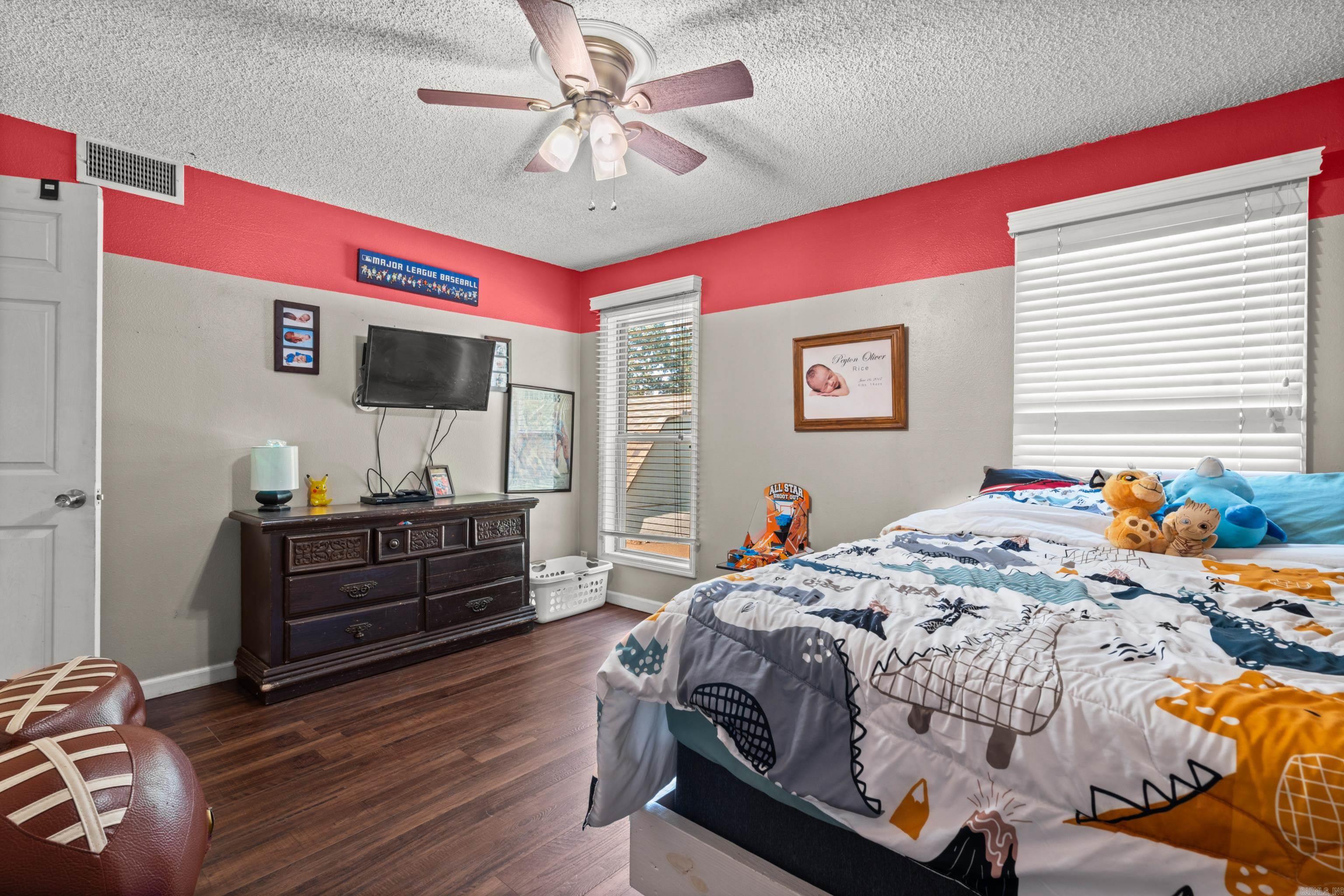 DIAMONDHEAD J - Residential