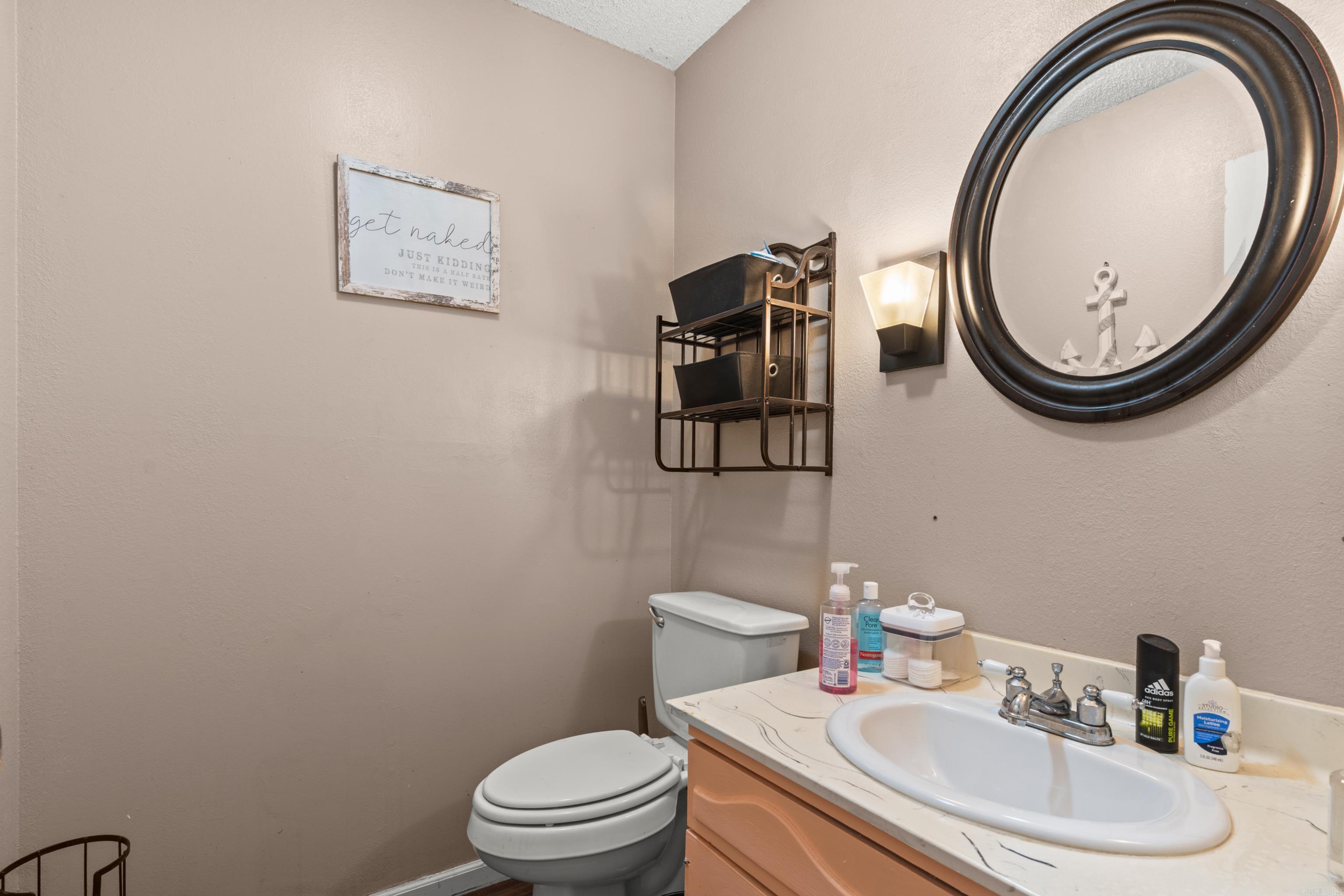 DIAMONDHEAD J - Residential