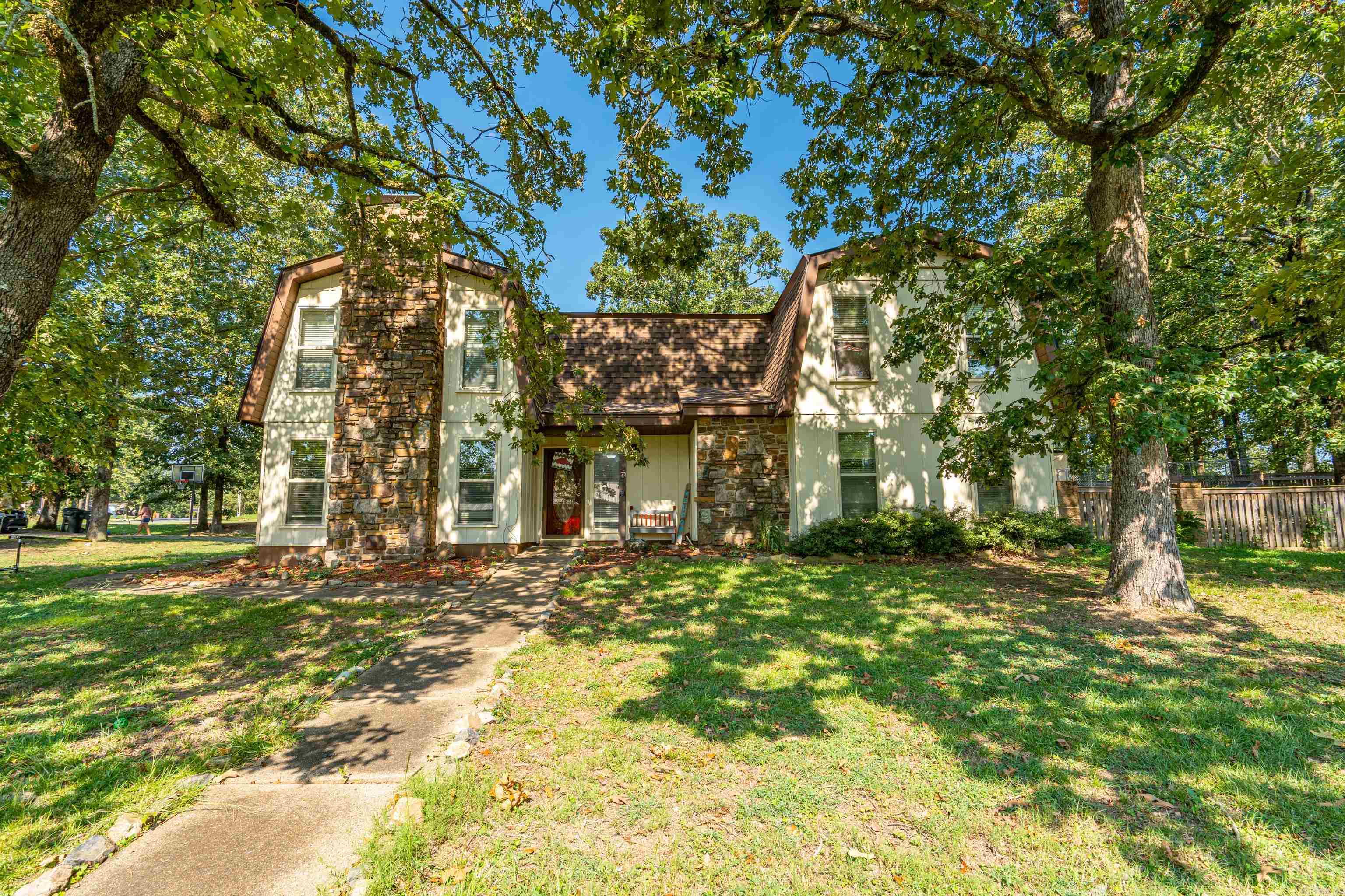 Diamondhead J - Residential