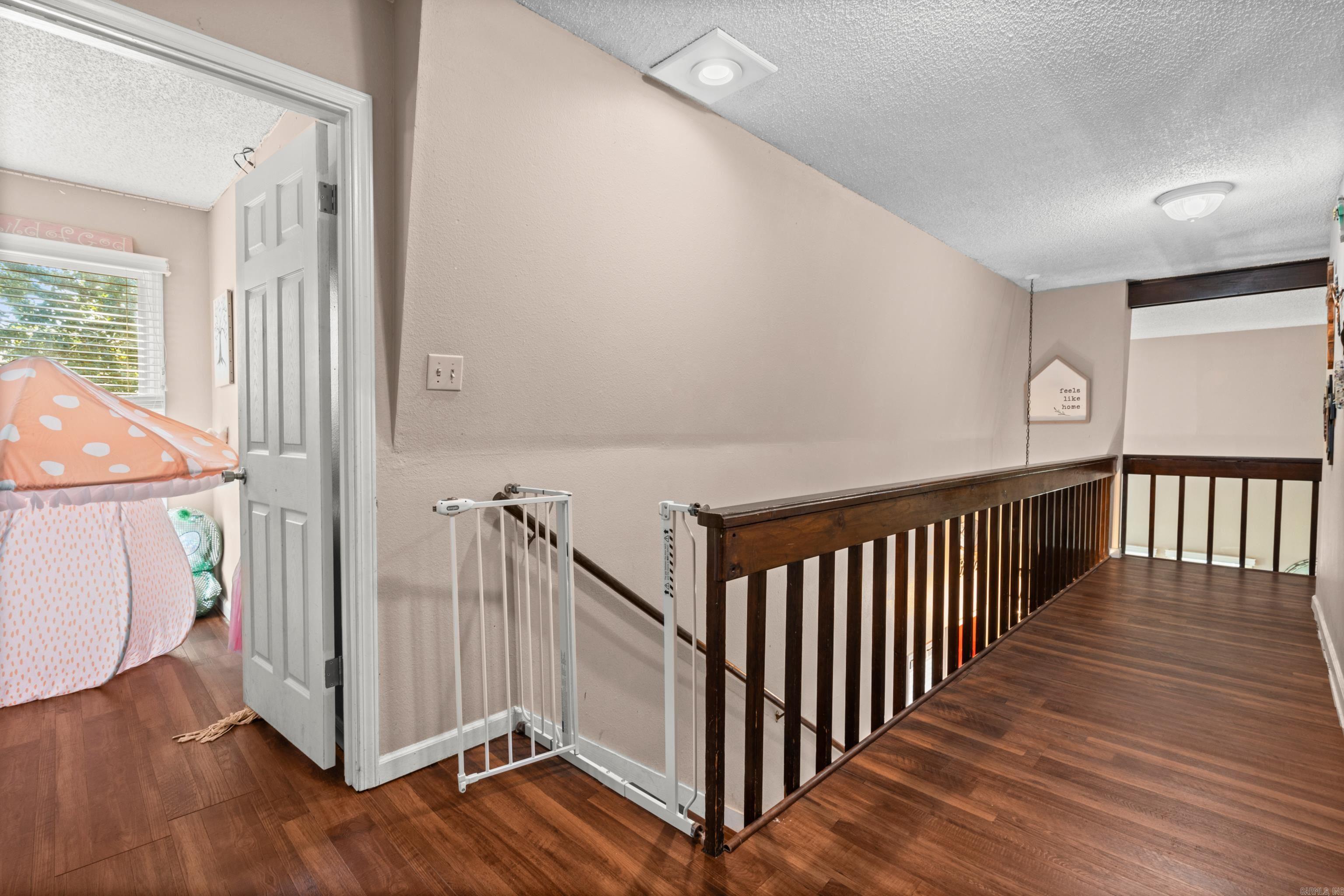 DIAMONDHEAD J - Residential