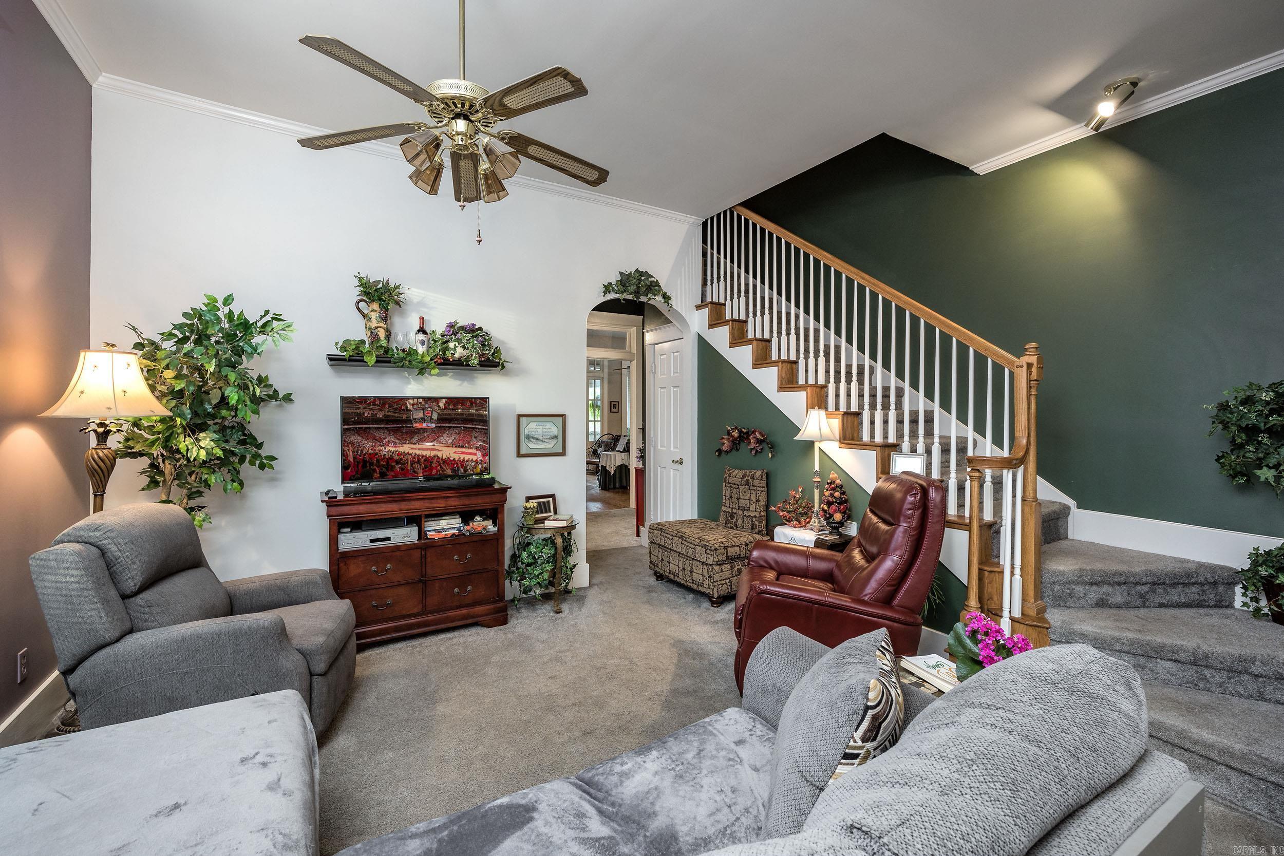 HILLCREST - Residential