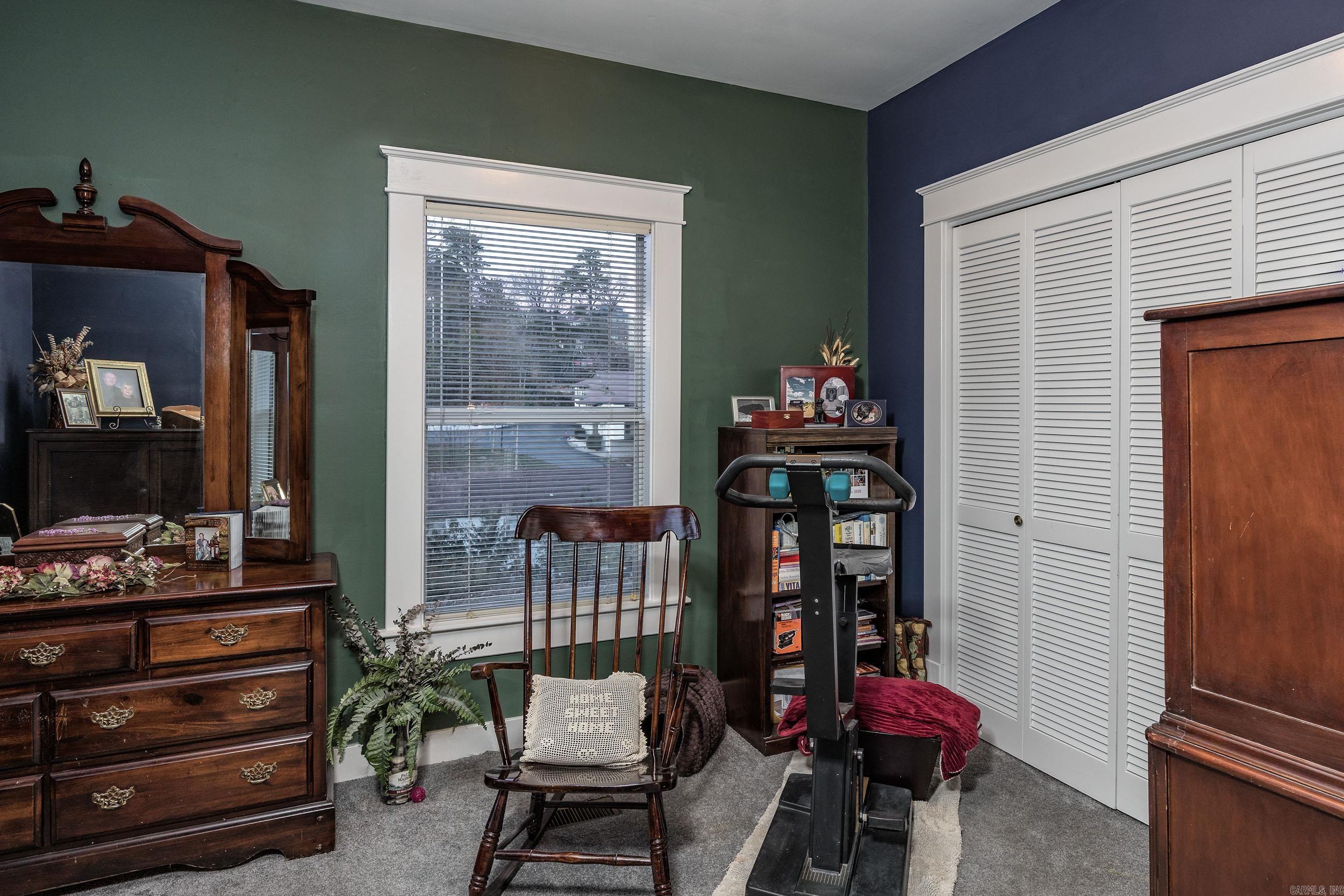 HILLCREST - Residential