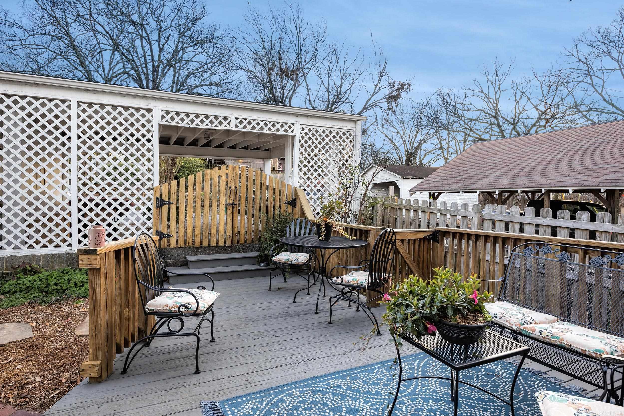 HILLCREST - Residential