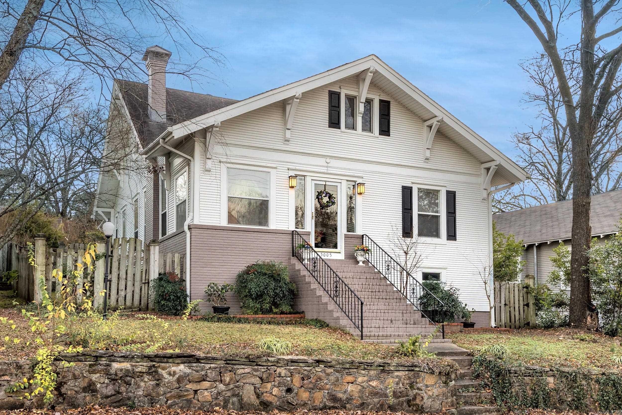 HILLCREST - Residential