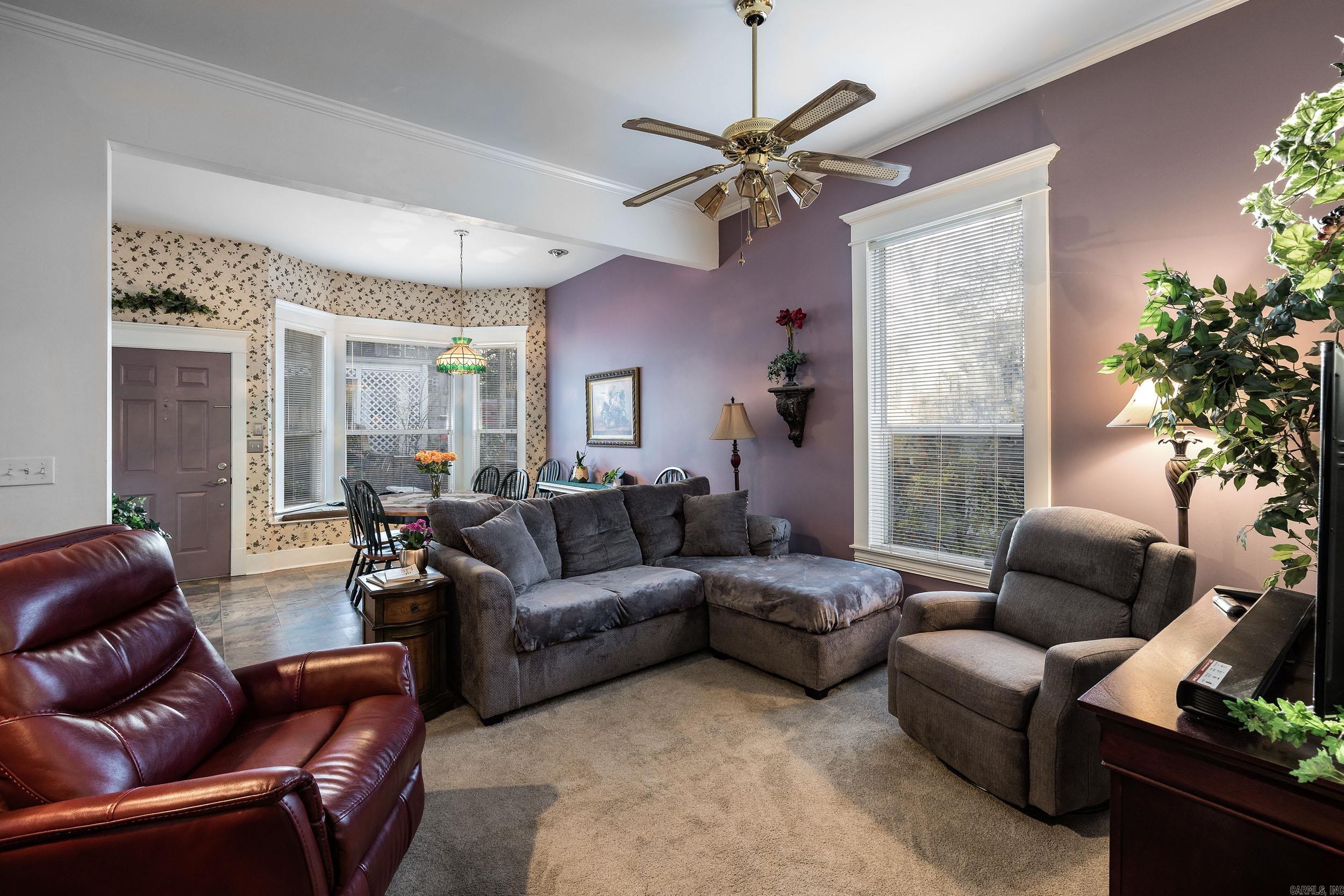 HILLCREST - Residential