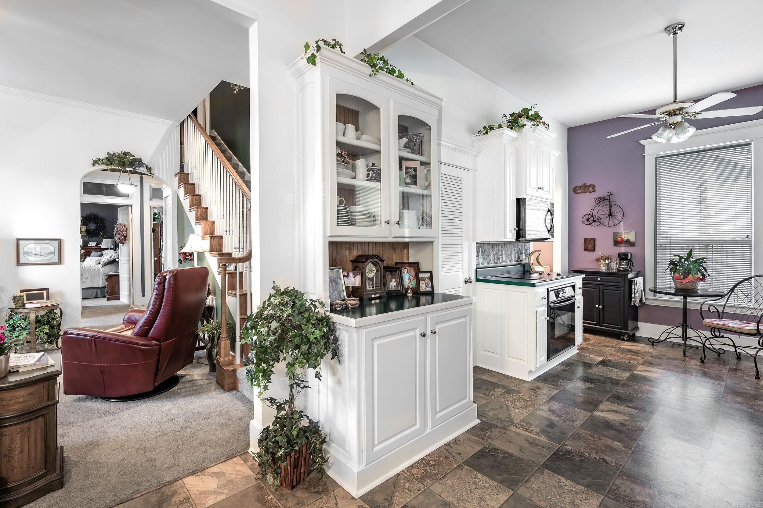 HILLCREST - Residential