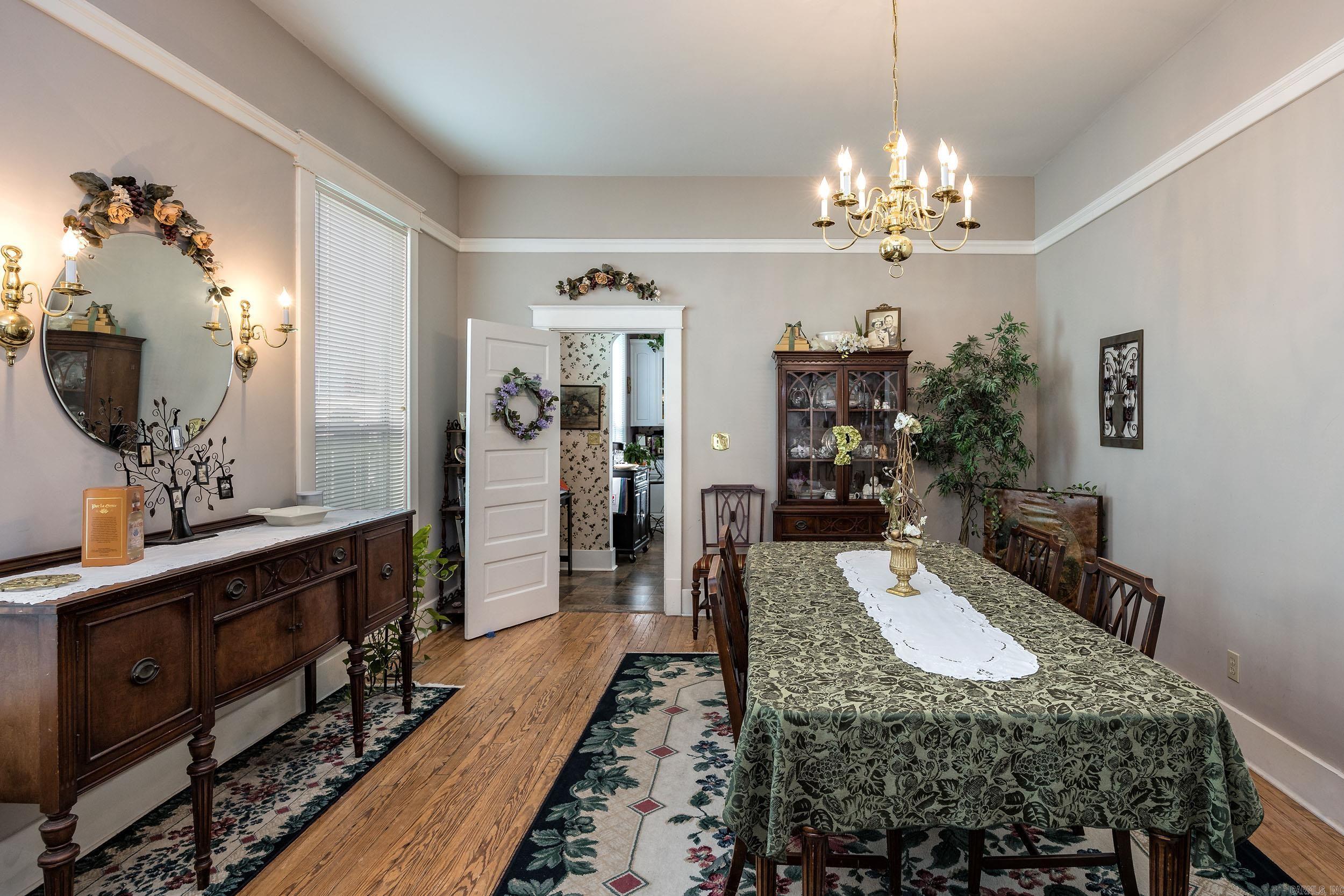 HILLCREST - Residential