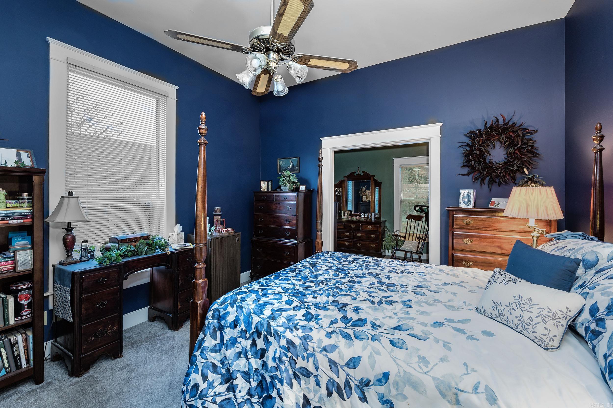 HILLCREST - Residential