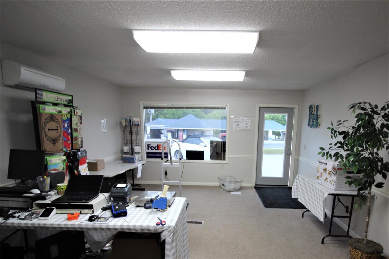 Heber Springs-Inside - Commercial Sale
