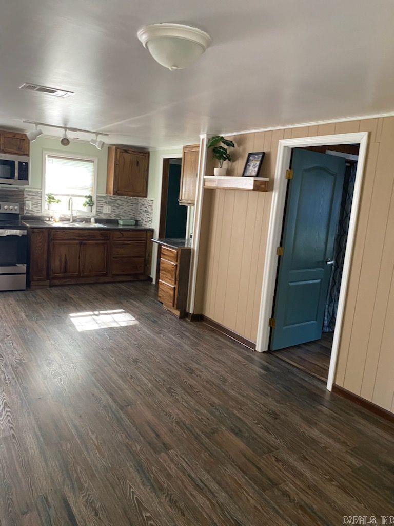 BEAKLEY - Residential