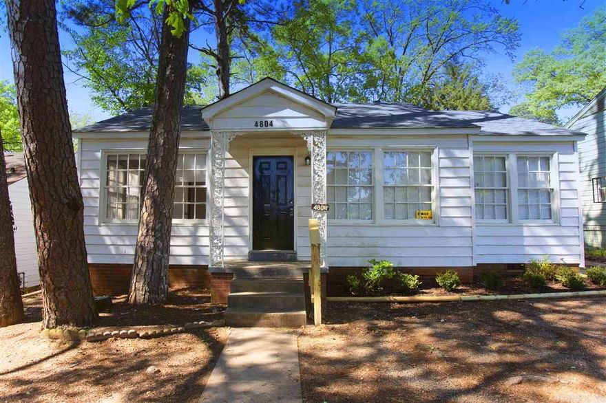 Cute newly renovated 3bd /2ba home in  Little Rock ! Brand new flooring and paint through out . New kitchen cabinets and appliances ! Great Location close to shopping and dining !  Move in ready !