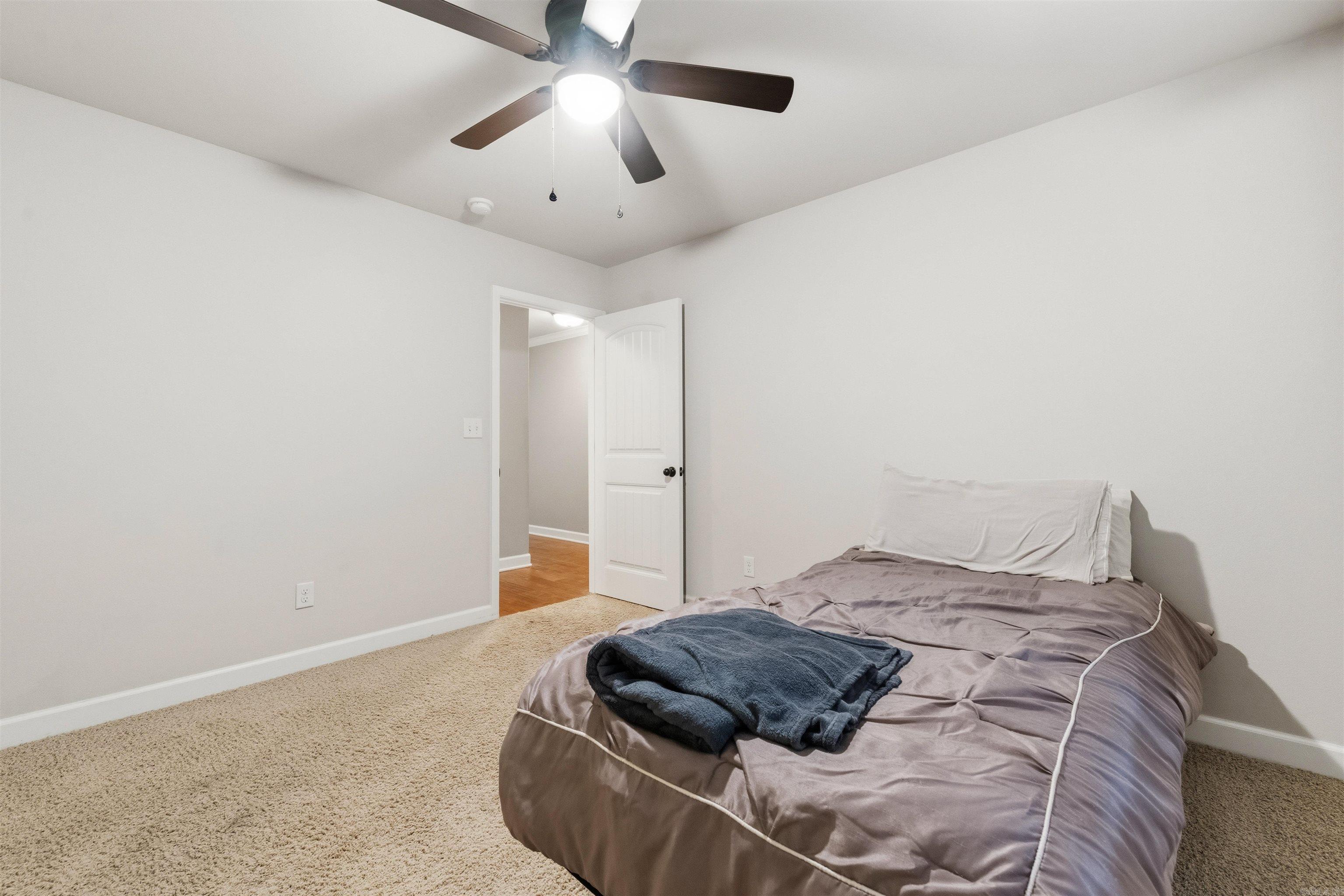 OAK GLENN - Residential