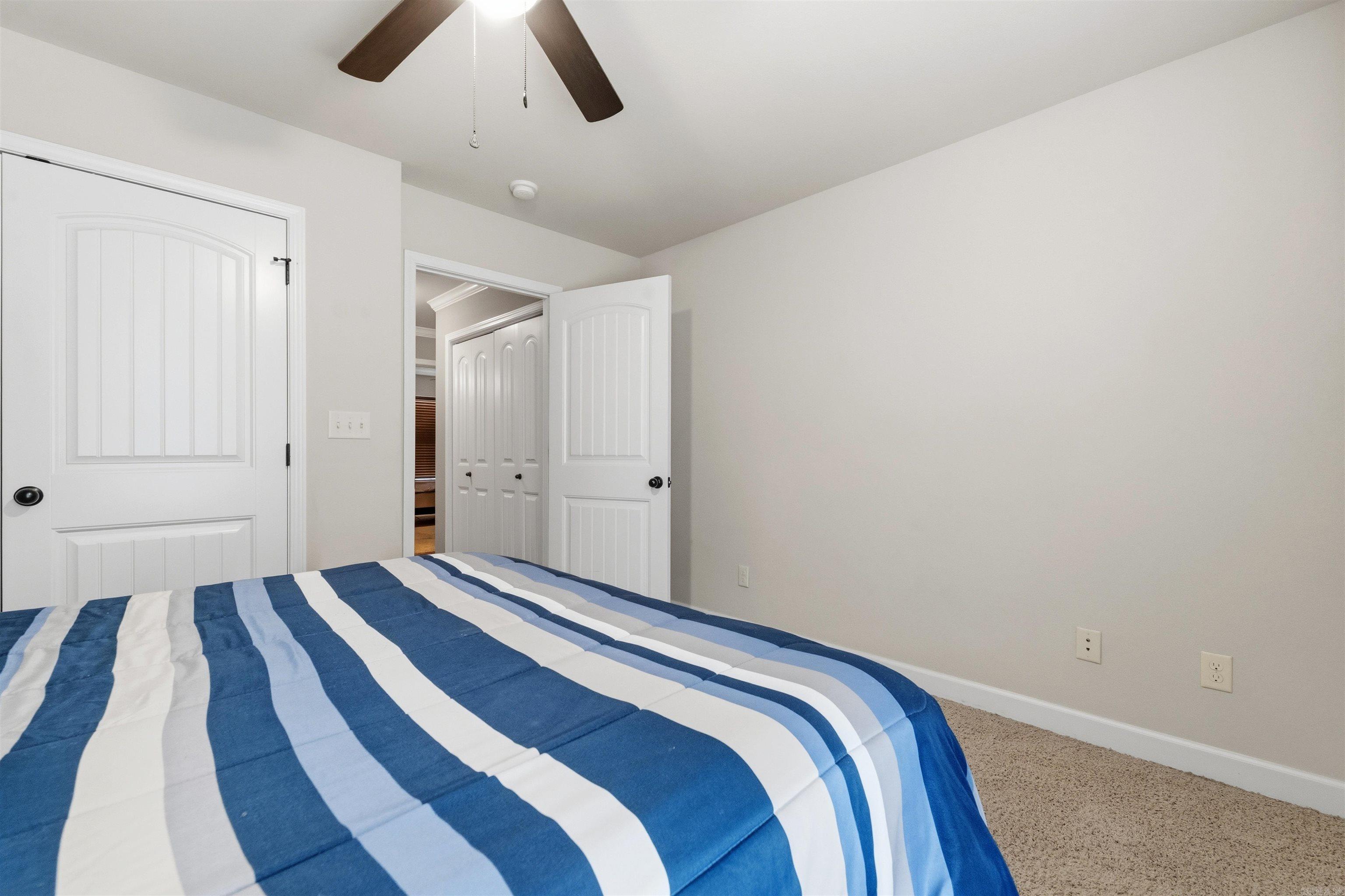 OAK GLENN - Residential