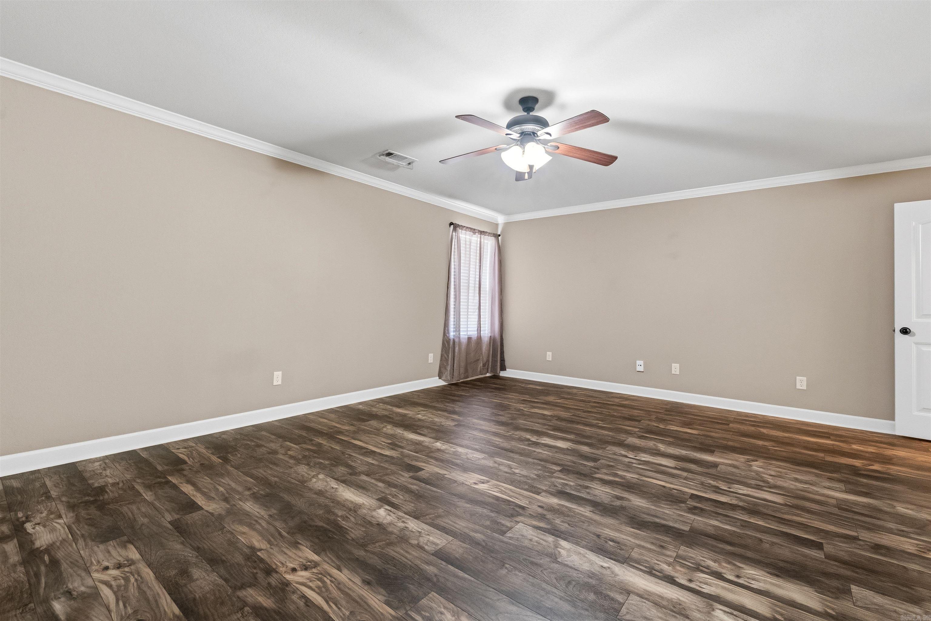 OAK GLENN - Residential