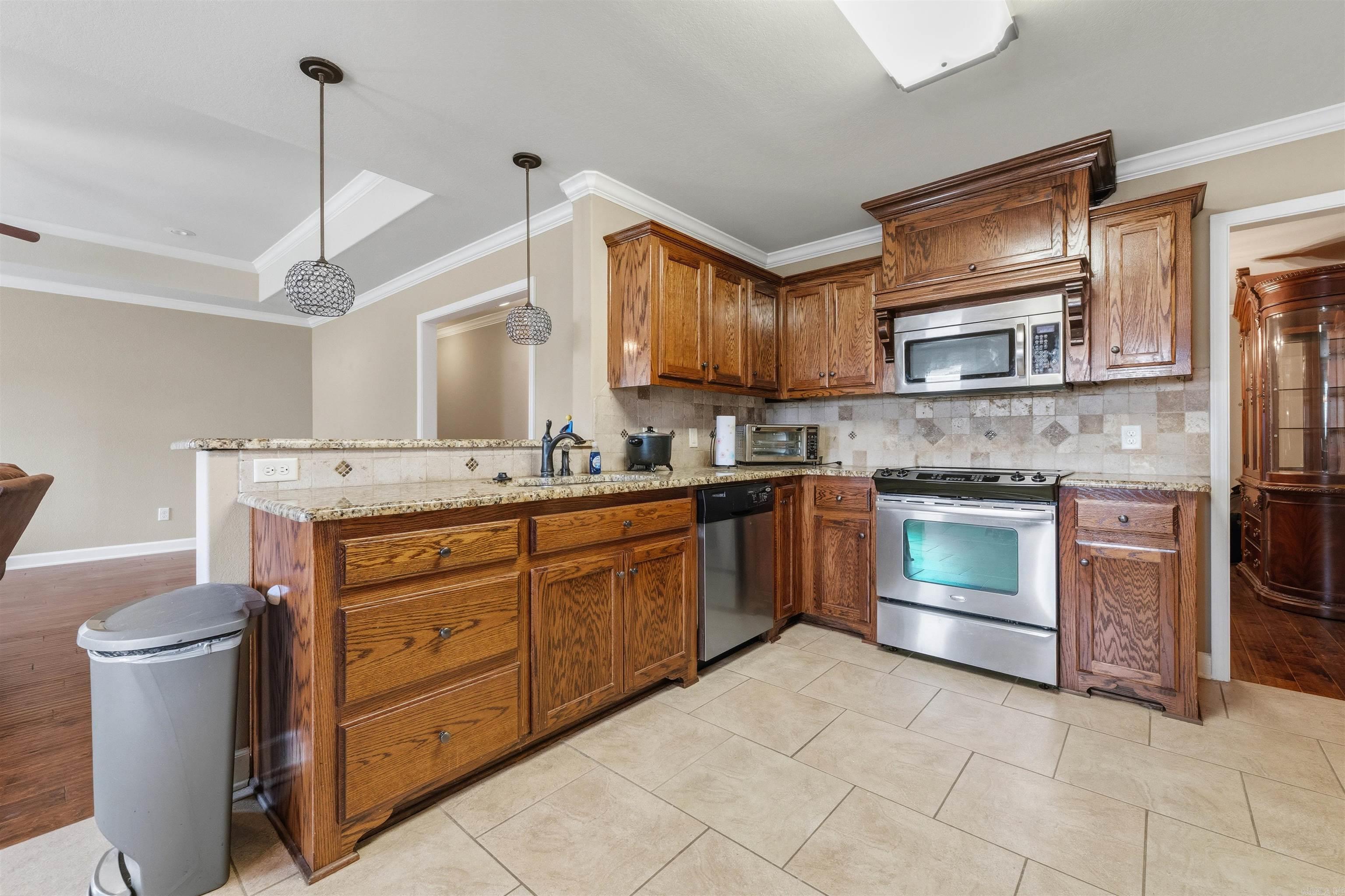 OAK GLENN - Residential