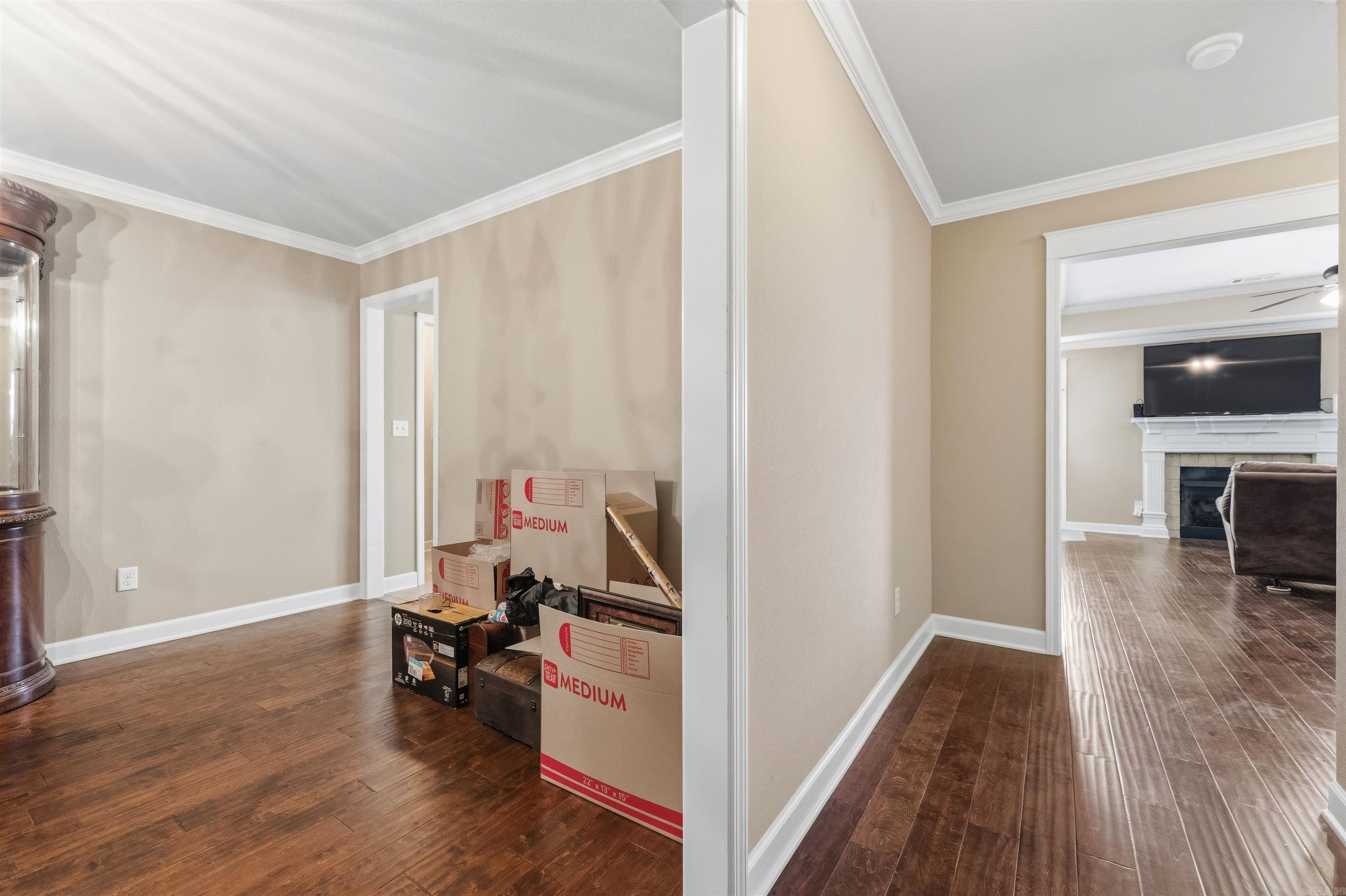 OAK GLENN - Residential