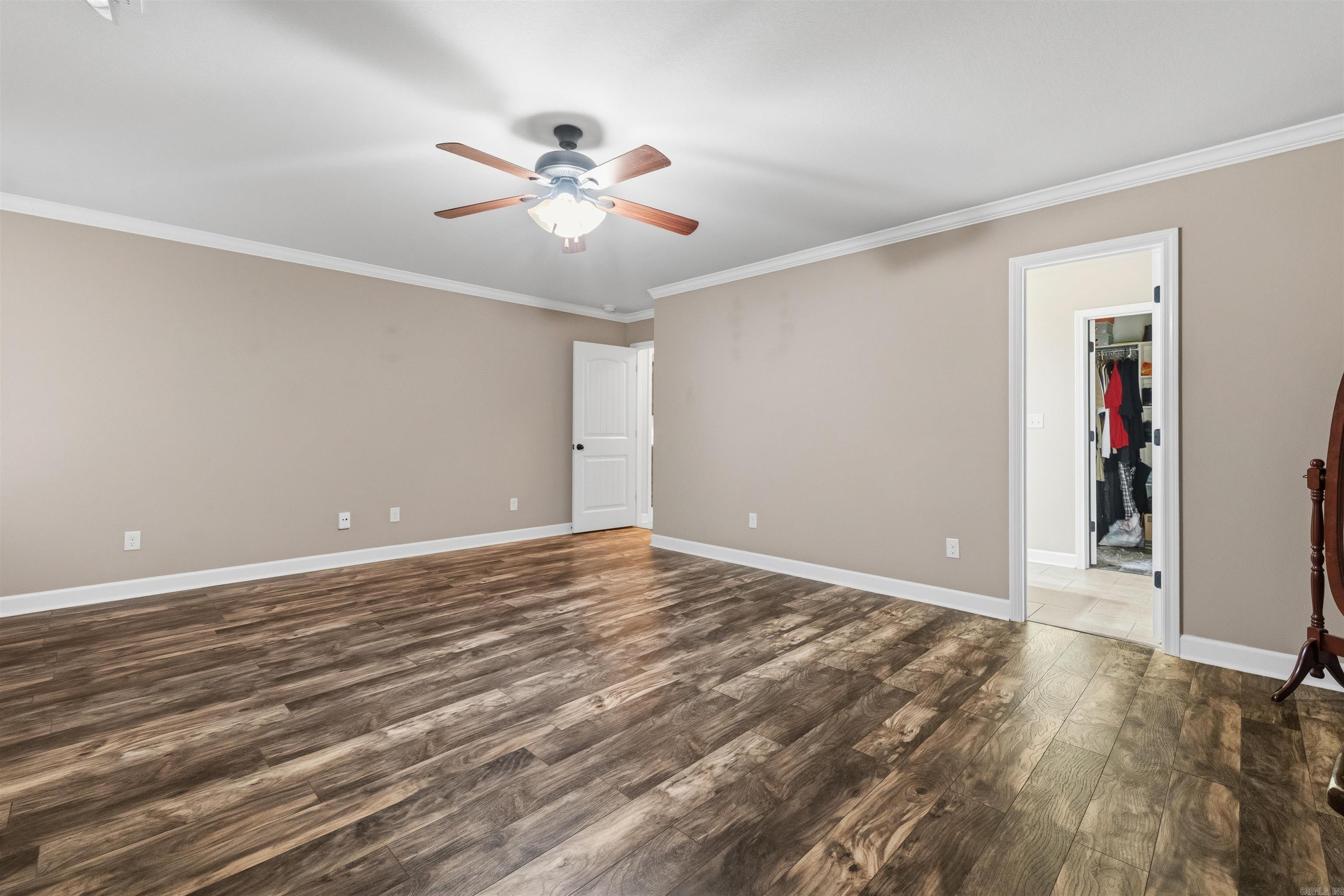 OAK GLENN - Residential