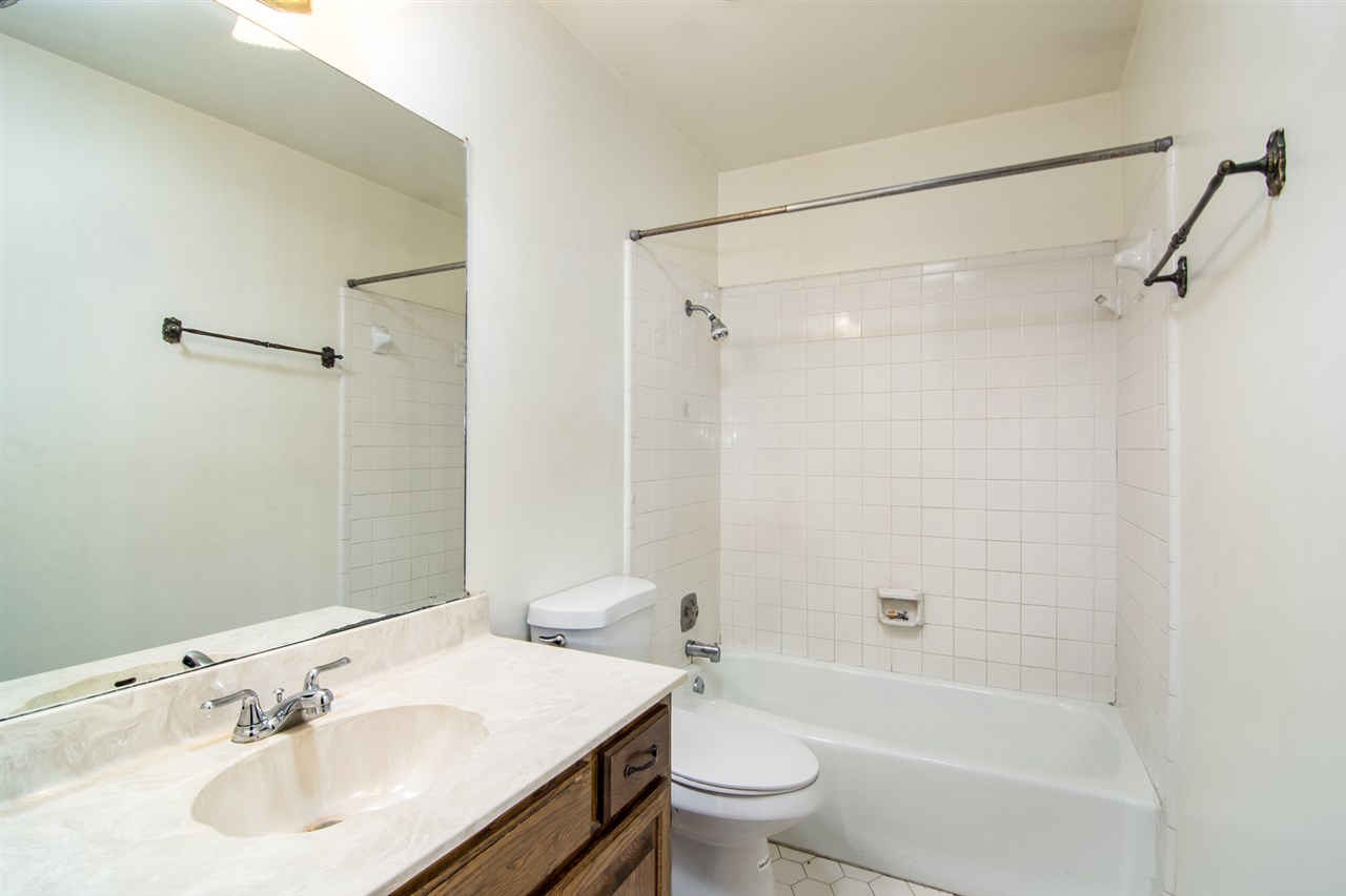 PEOPLES SOUTH - Residential