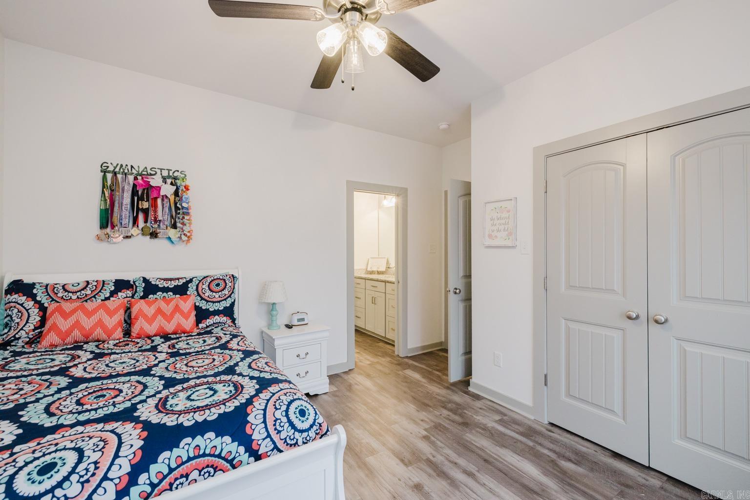 OAK TREE SOUTH - Residential