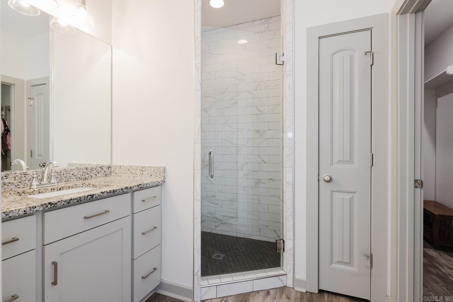 OAK TREE SOUTH - Residential