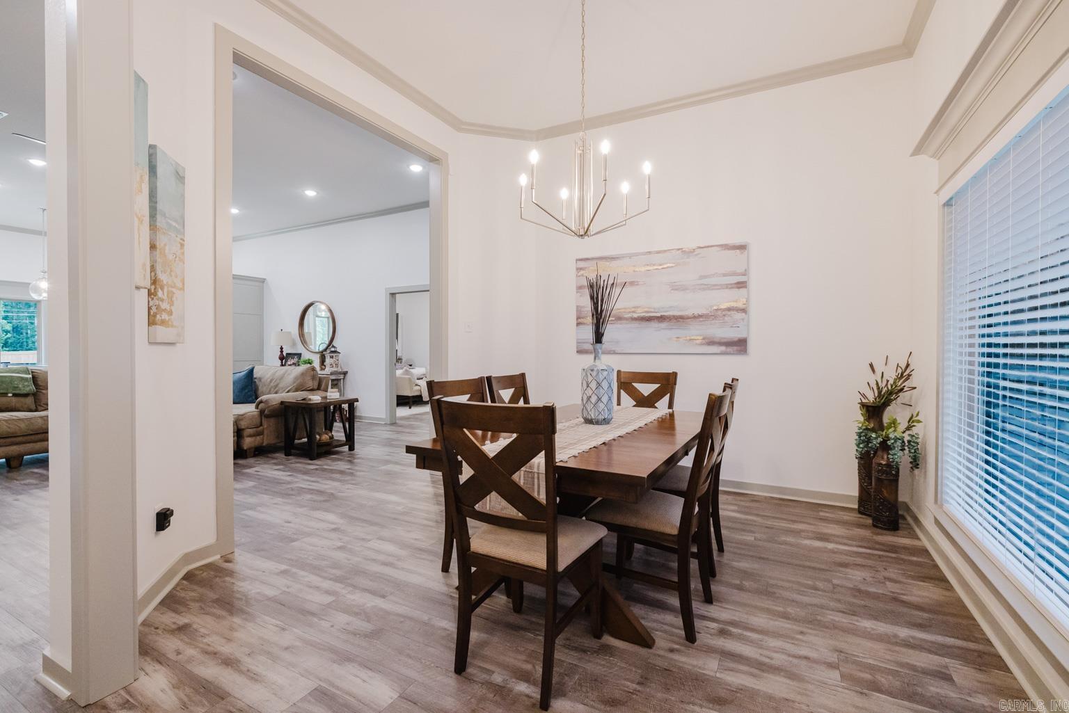 OAK TREE SOUTH - Residential