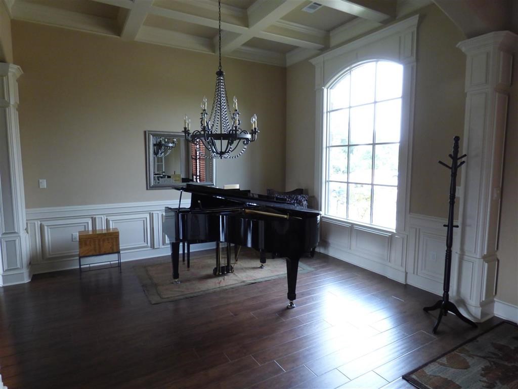 ARLINGTON PLACE - Residential