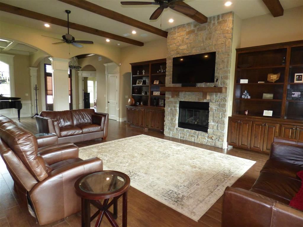 ARLINGTON PLACE - Residential