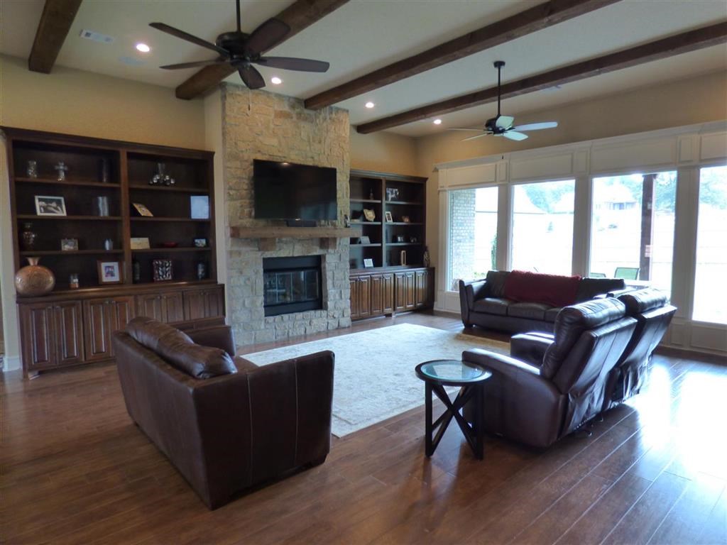 ARLINGTON PLACE - Residential