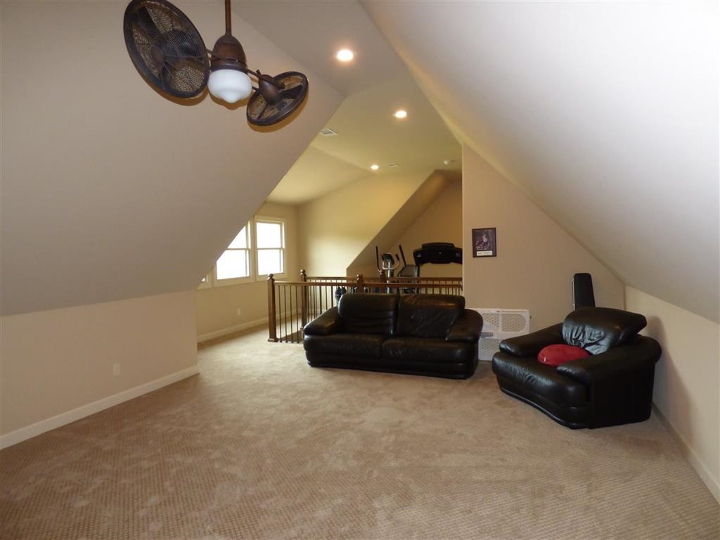 ARLINGTON PLACE - Residential