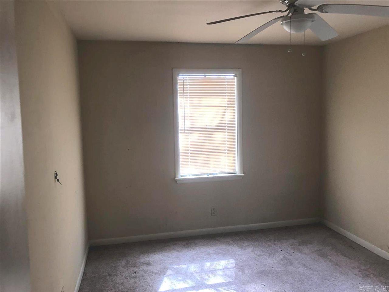 GEYER SPRGS SHOPPING CNTR - Residential