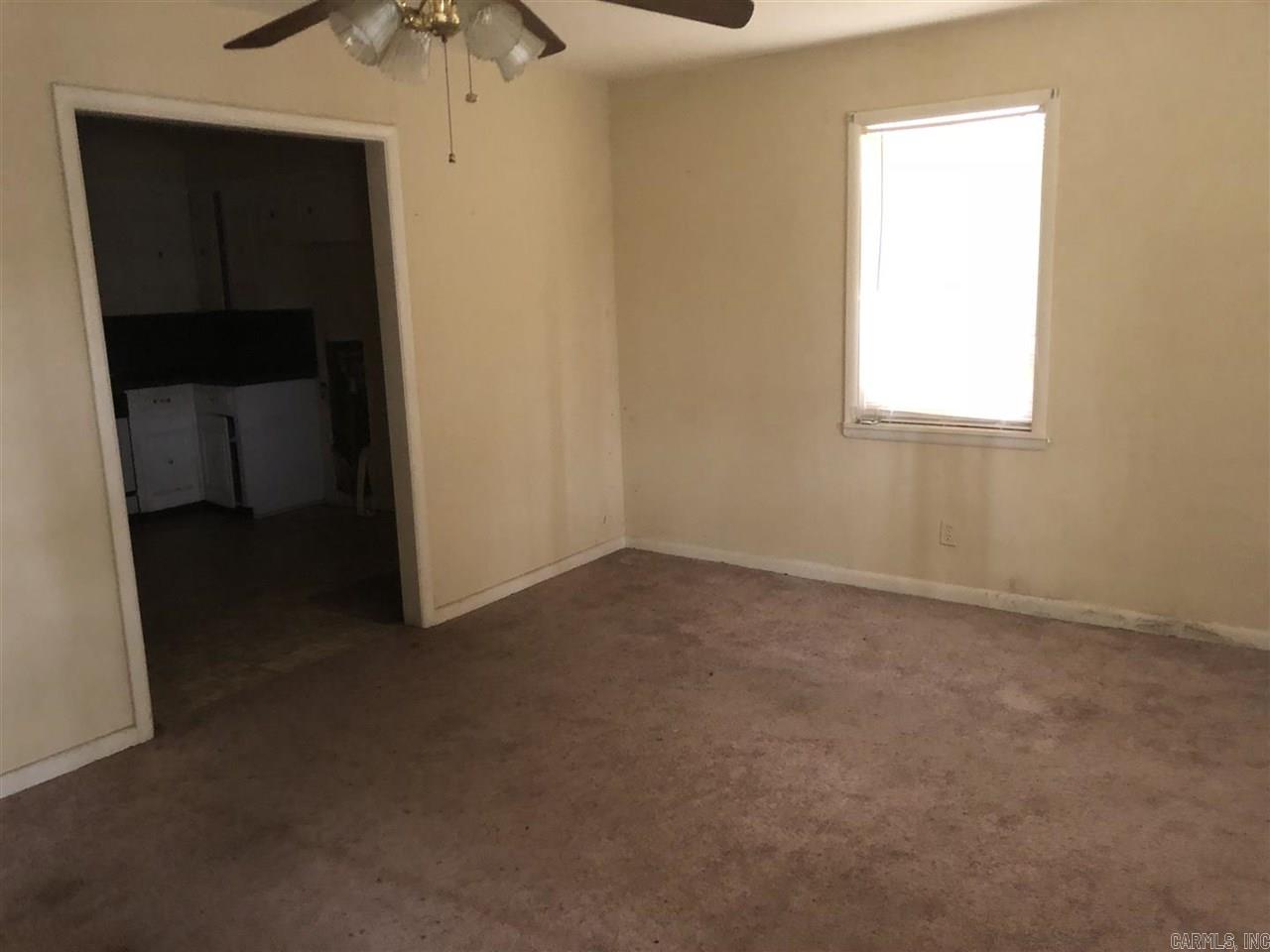 GEYER SPRGS SHOPPING CNTR - Residential