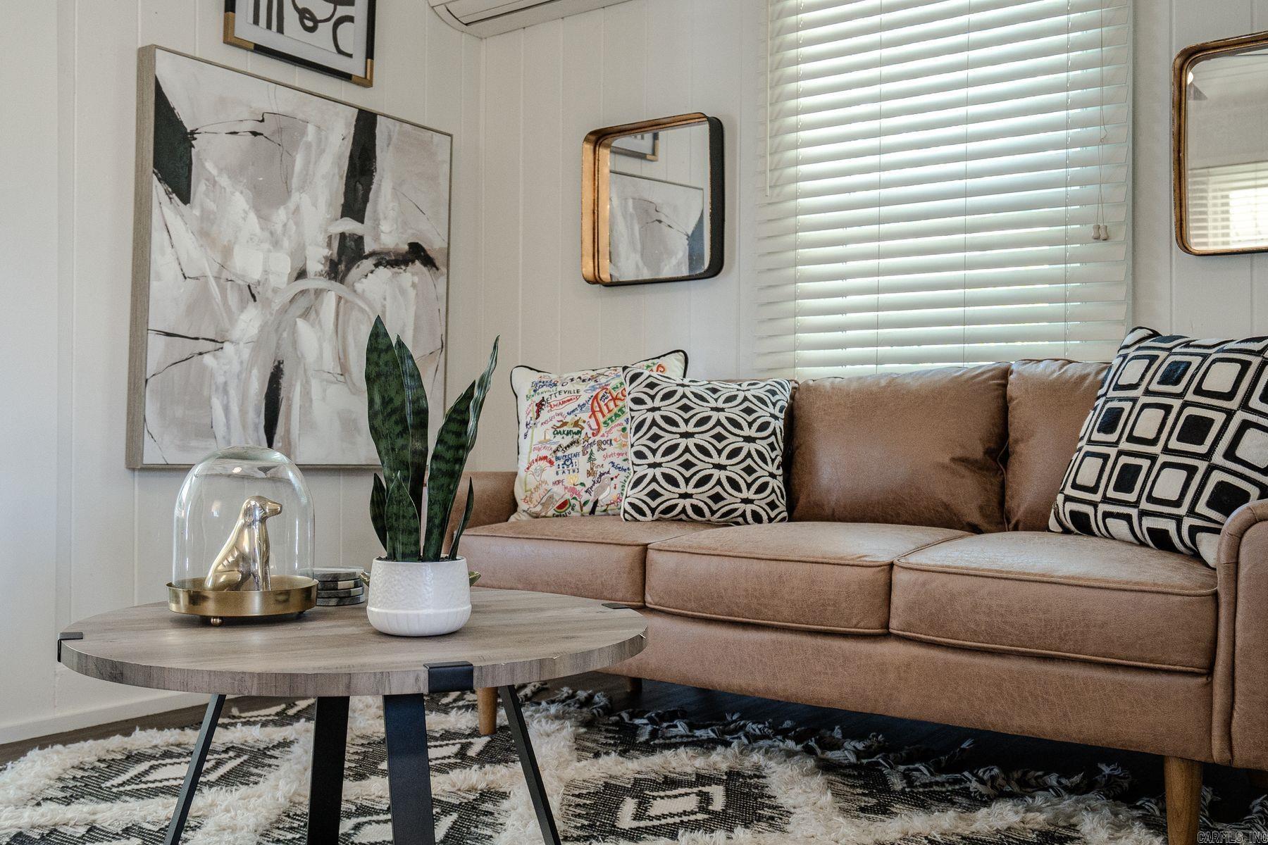 LAKELAND LODGE HPR - Residential