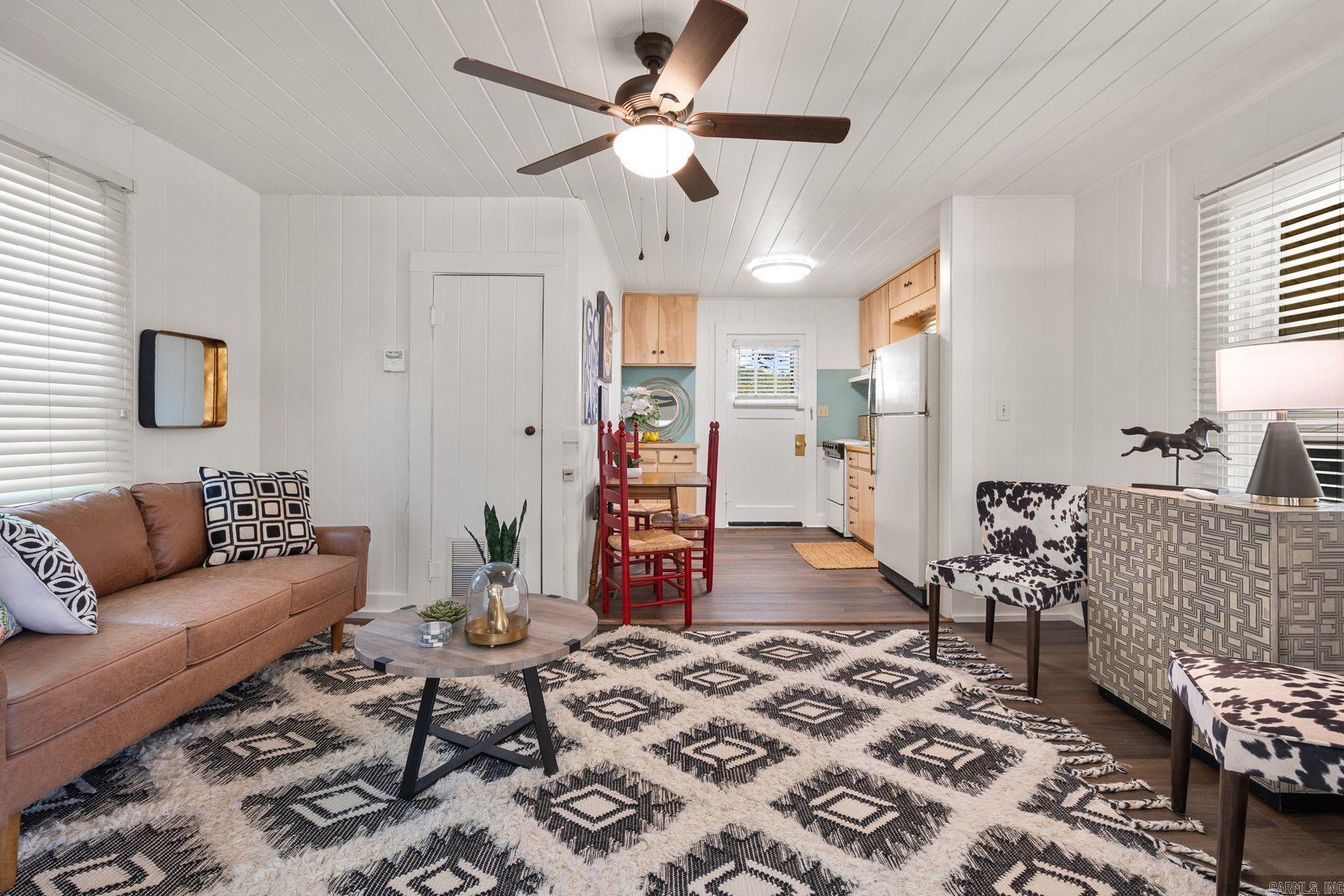 LAKELAND LODGE HPR - Residential