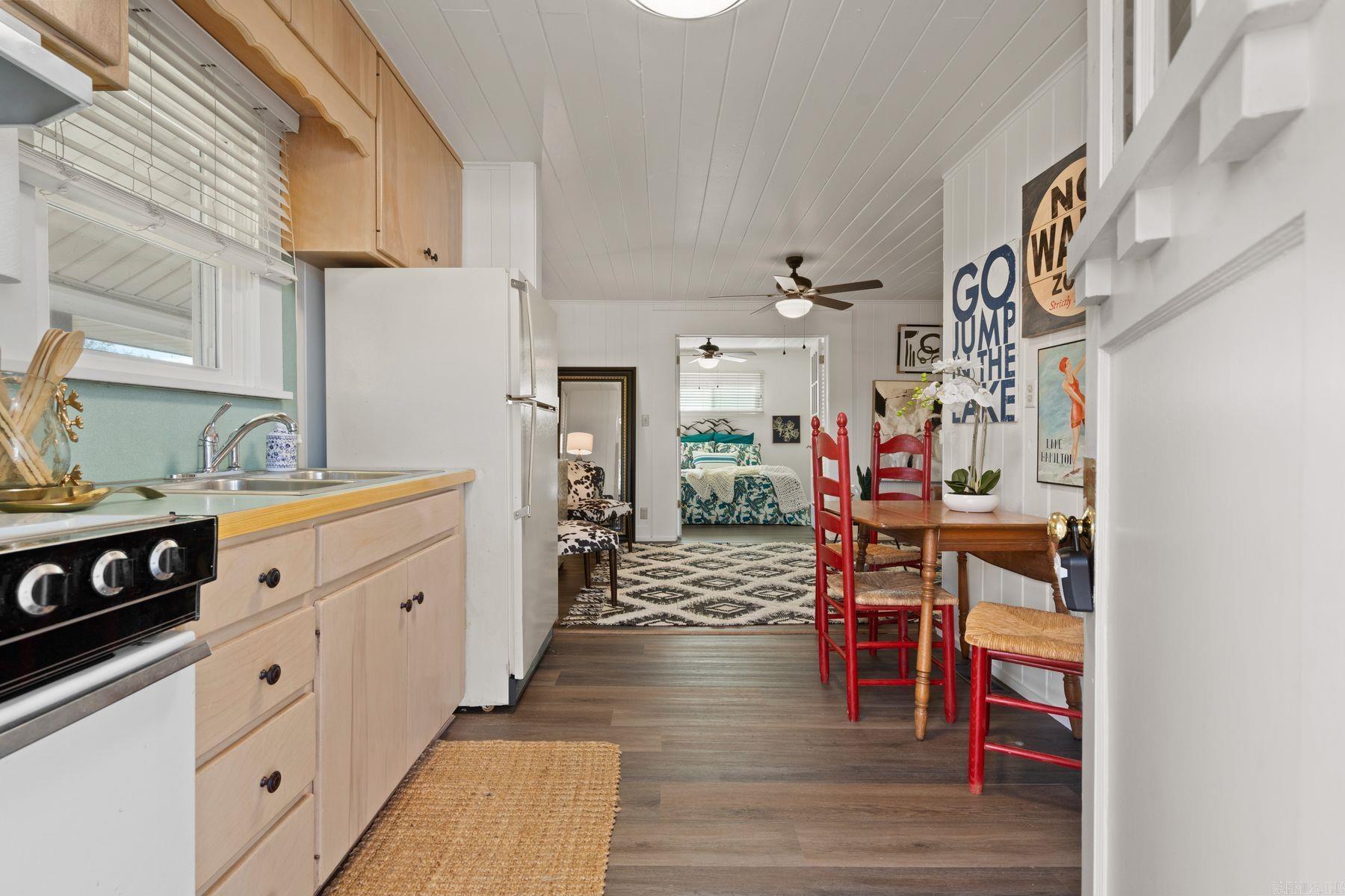 LAKELAND LODGE HPR - Residential