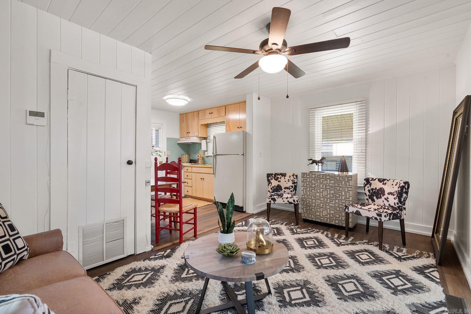 LAKELAND LODGE HPR - Residential