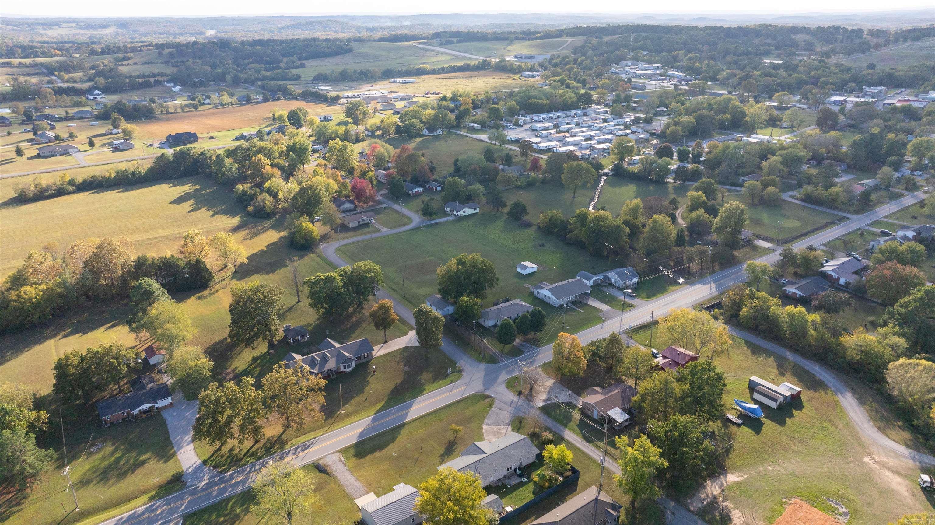 COLLEGE SQUARE - Residential
