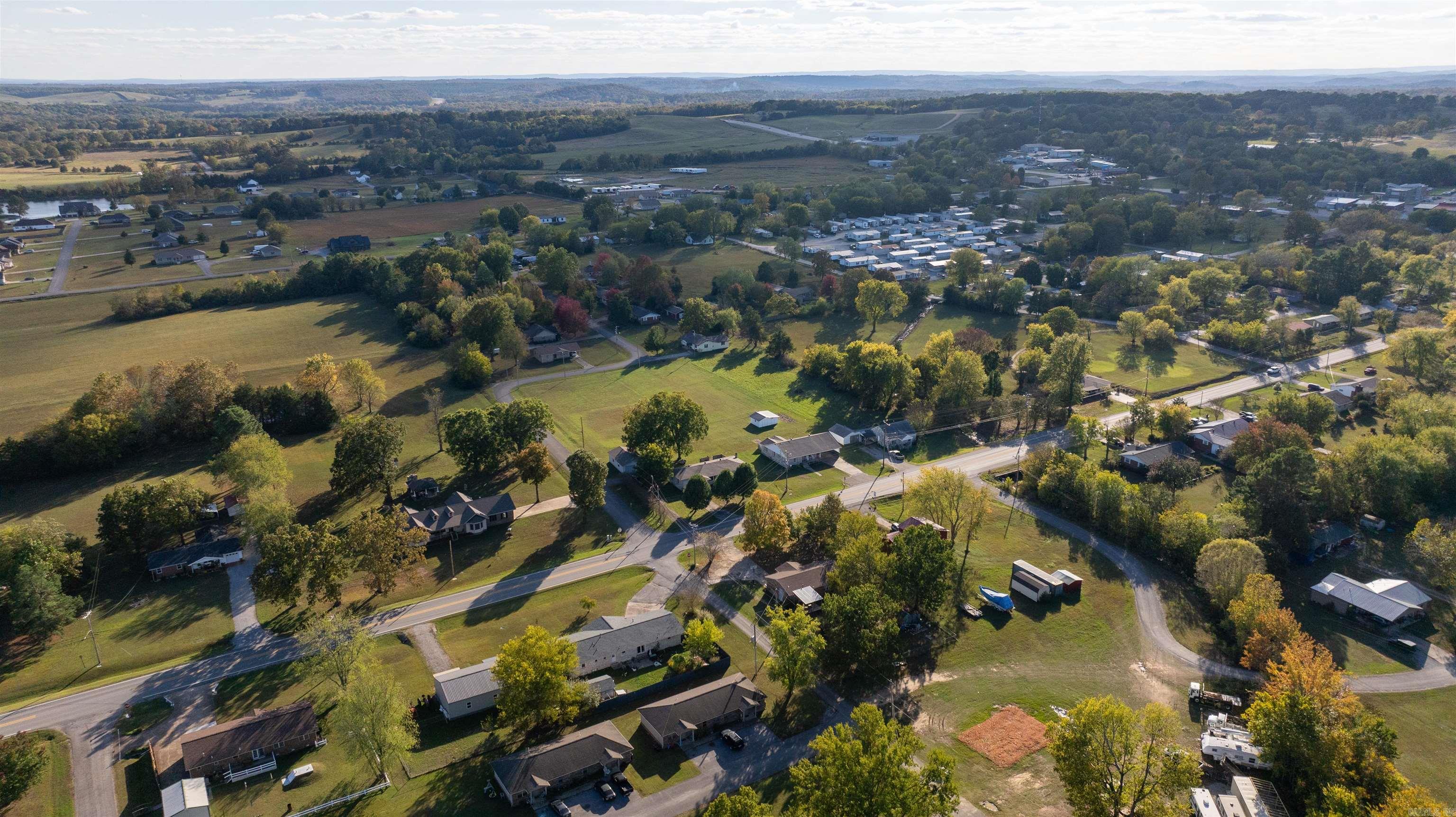 COLLEGE SQUARE - Residential