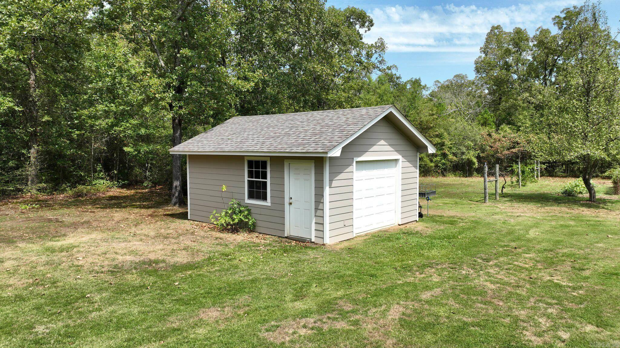 PINE HILLS - Residential