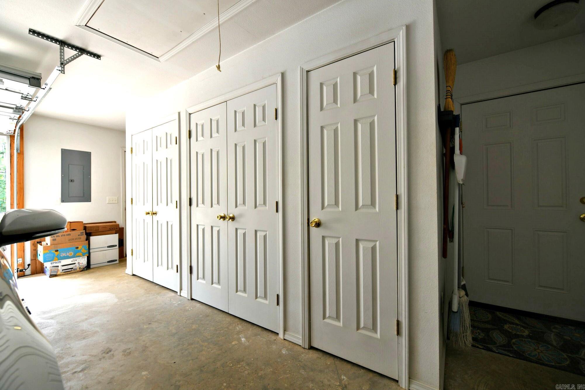 PINE HILLS - Residential