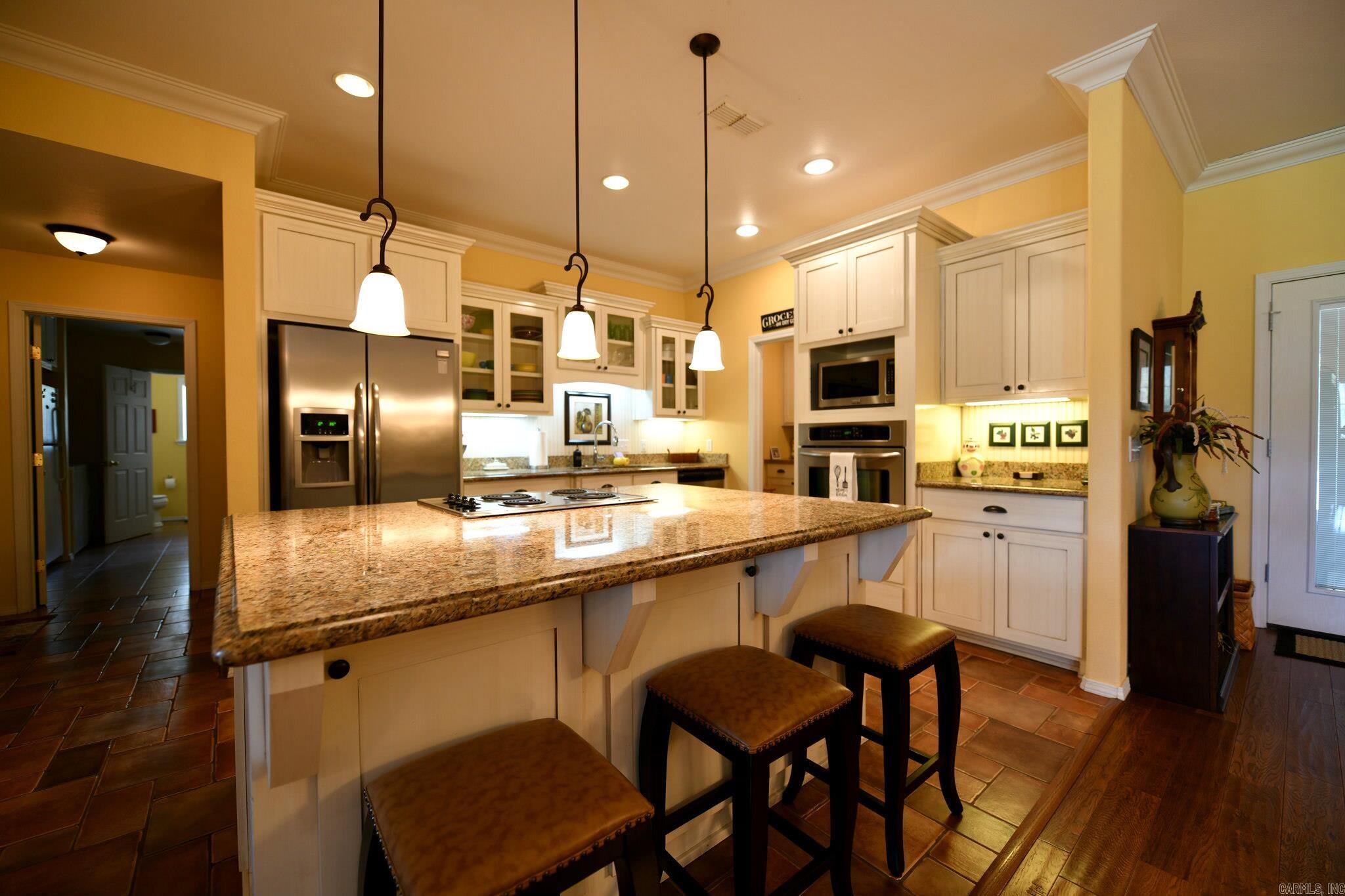 PINE HILLS - Residential